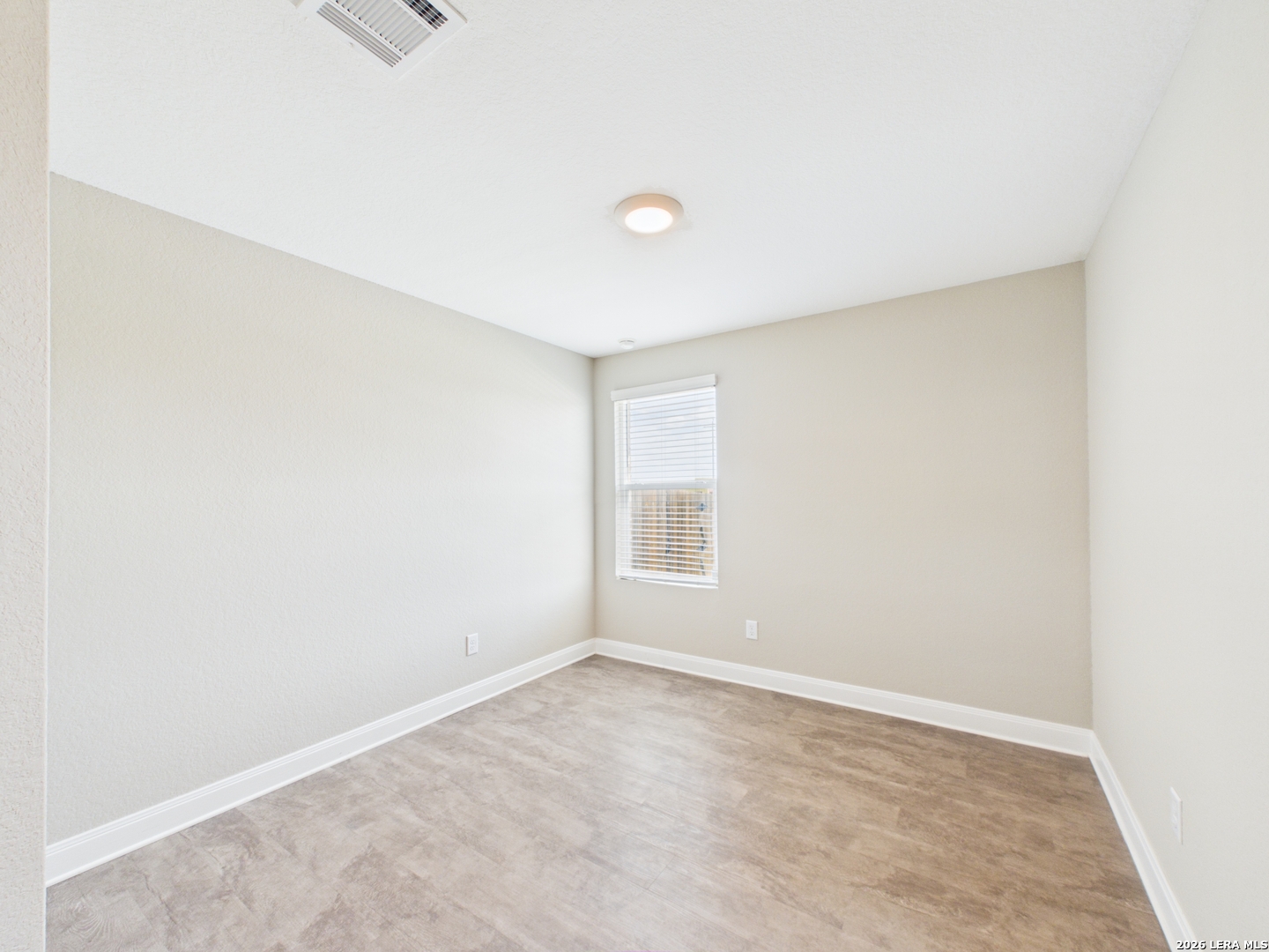 984 Amble Oak