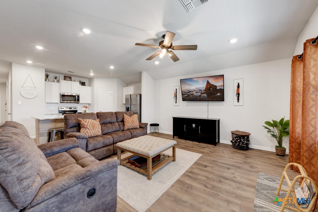 380 Huntsman Way
