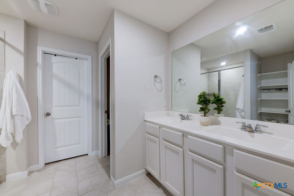 380 Huntsman Way