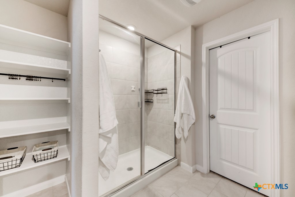 380 Huntsman Way