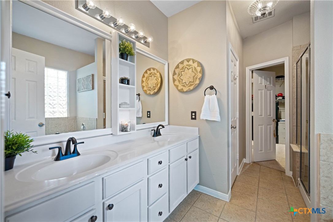 2154 Belvedere Court