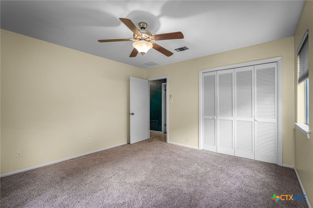 960 Twin Oaks Drive