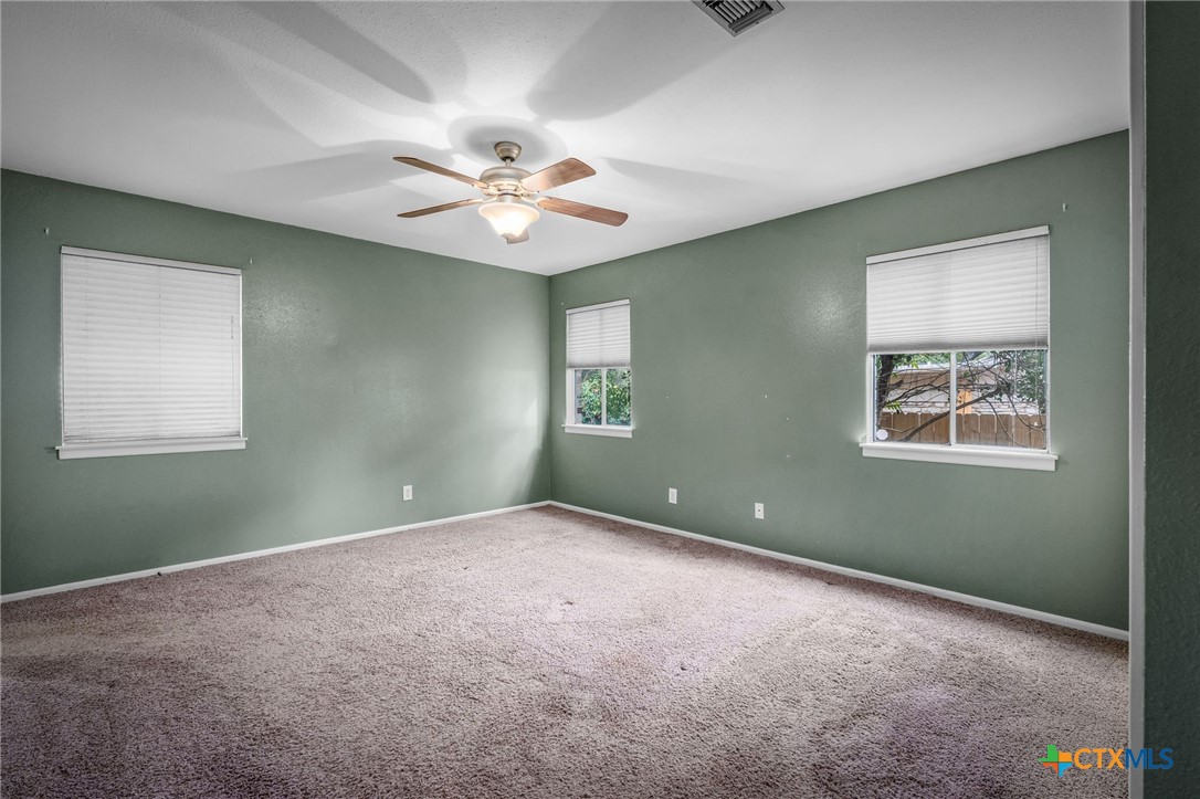 960 Twin Oaks Drive