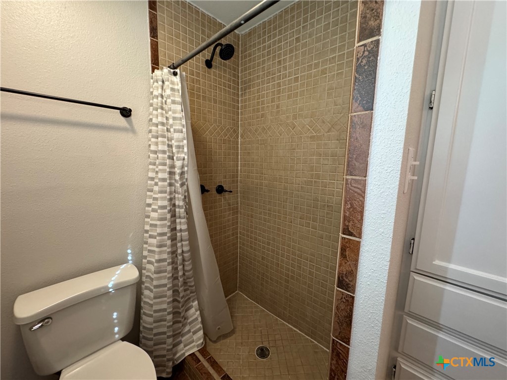 397 W Edgewater Terrace