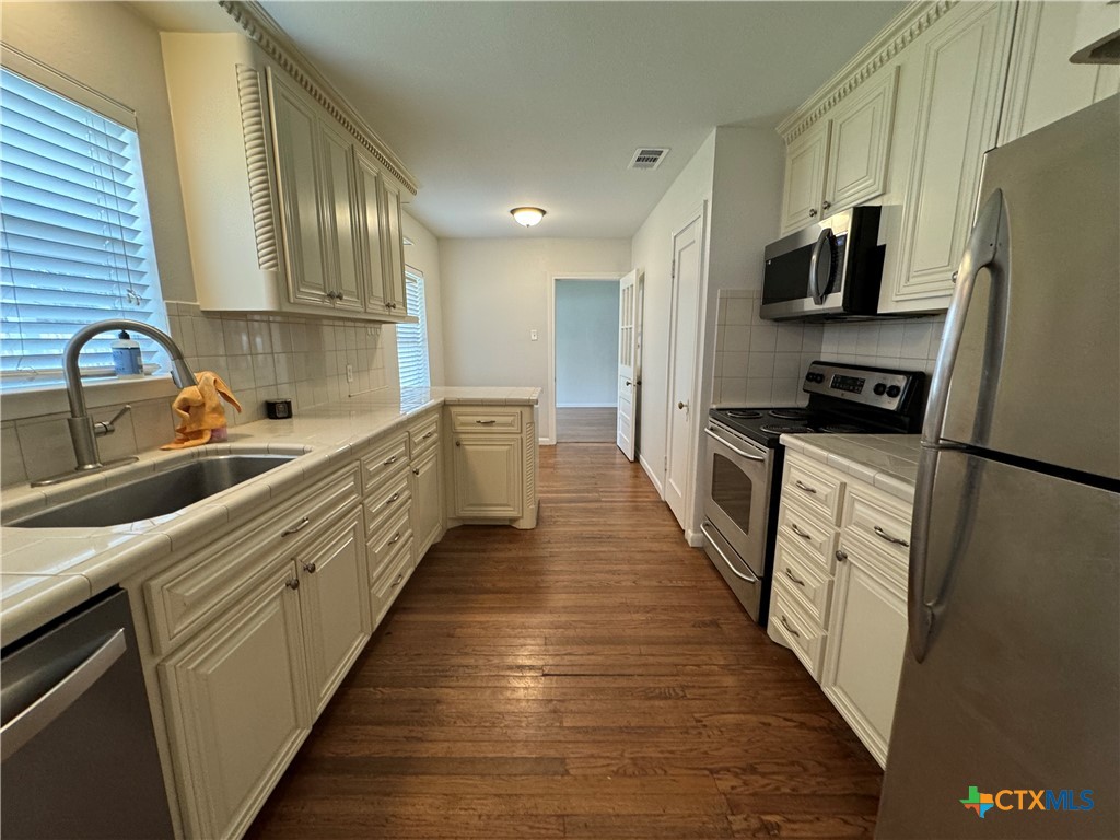 397 W Edgewater Terrace