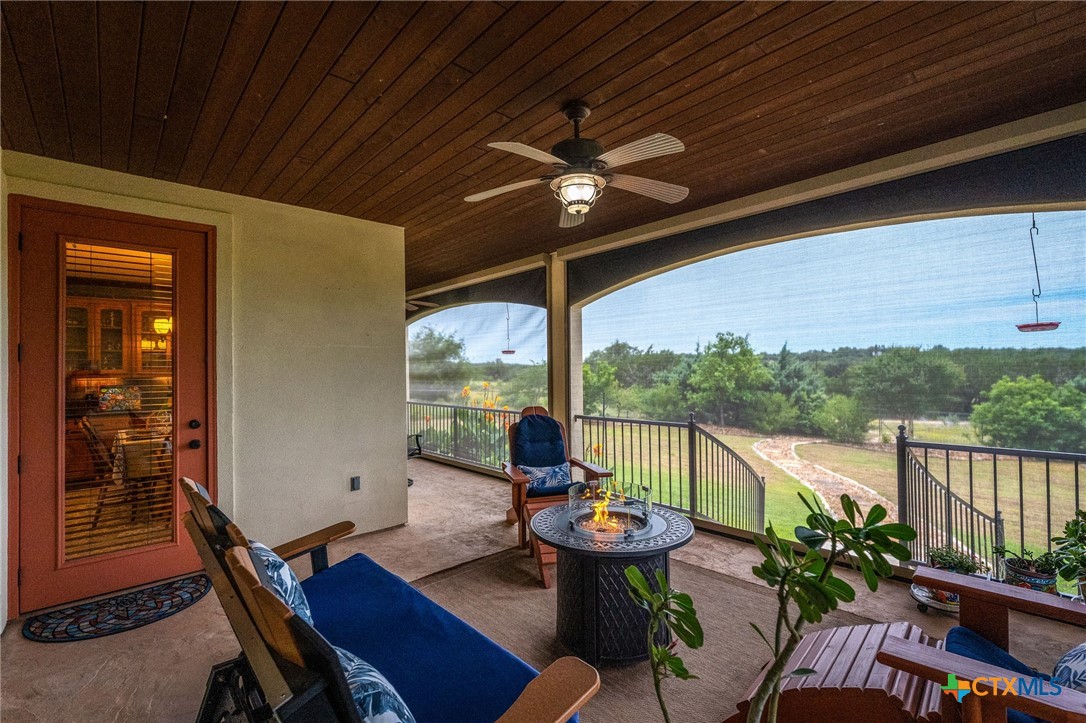 1032 Oak Turn