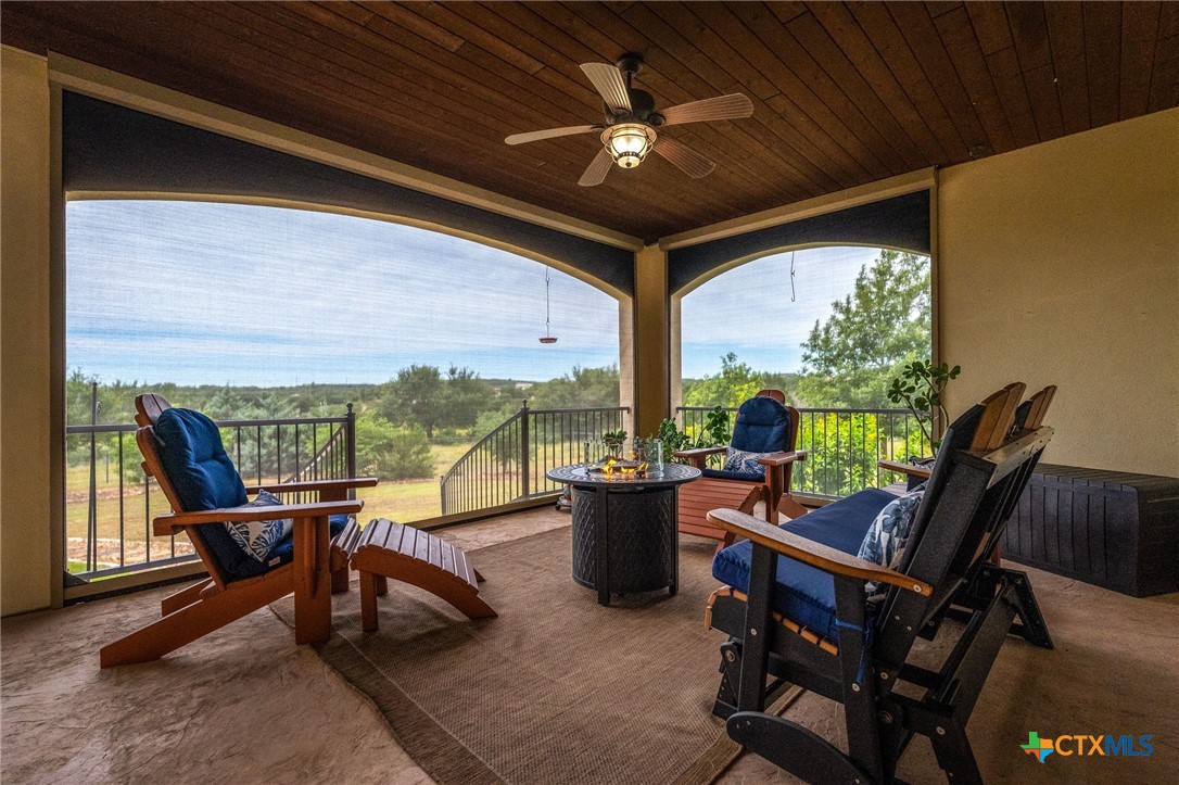 1032 Oak Turn