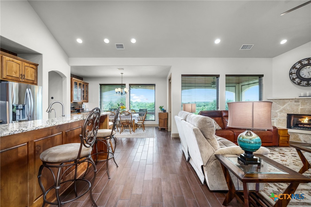 1032 Oak Turn
