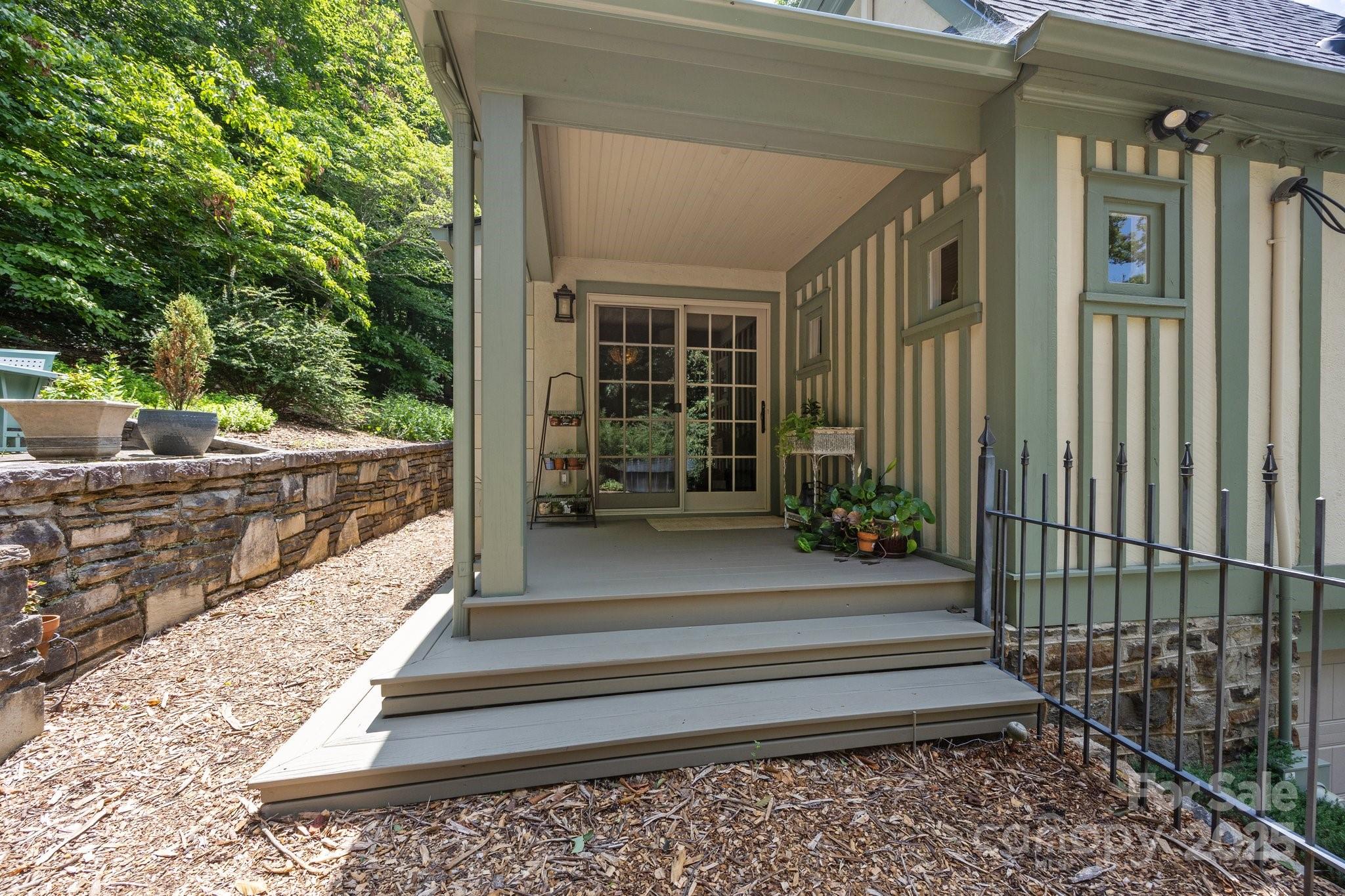 12 Rice Branch Road