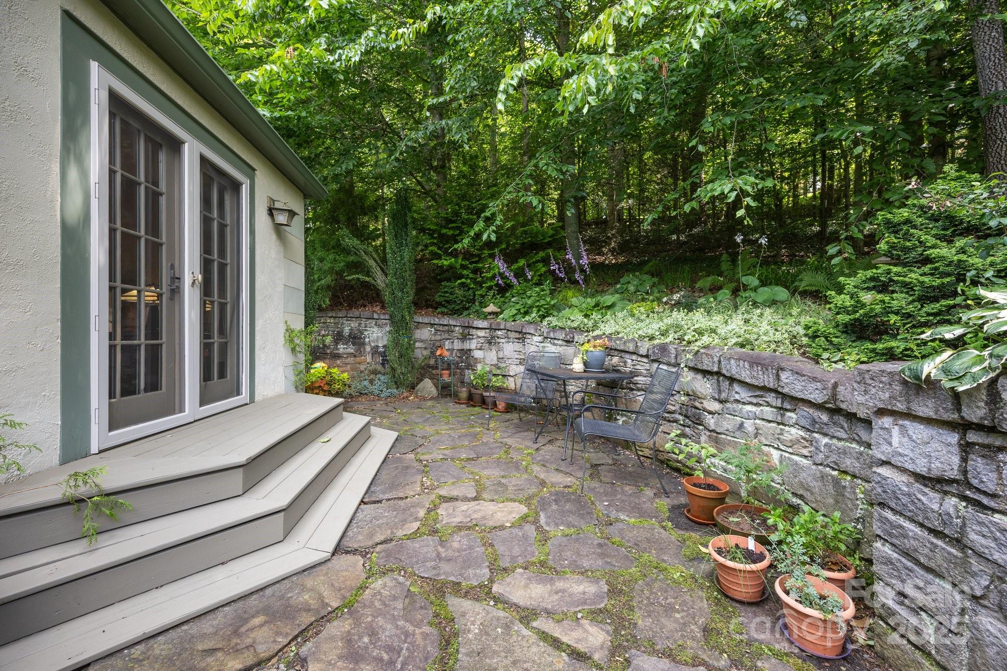 12 Rice Branch Road