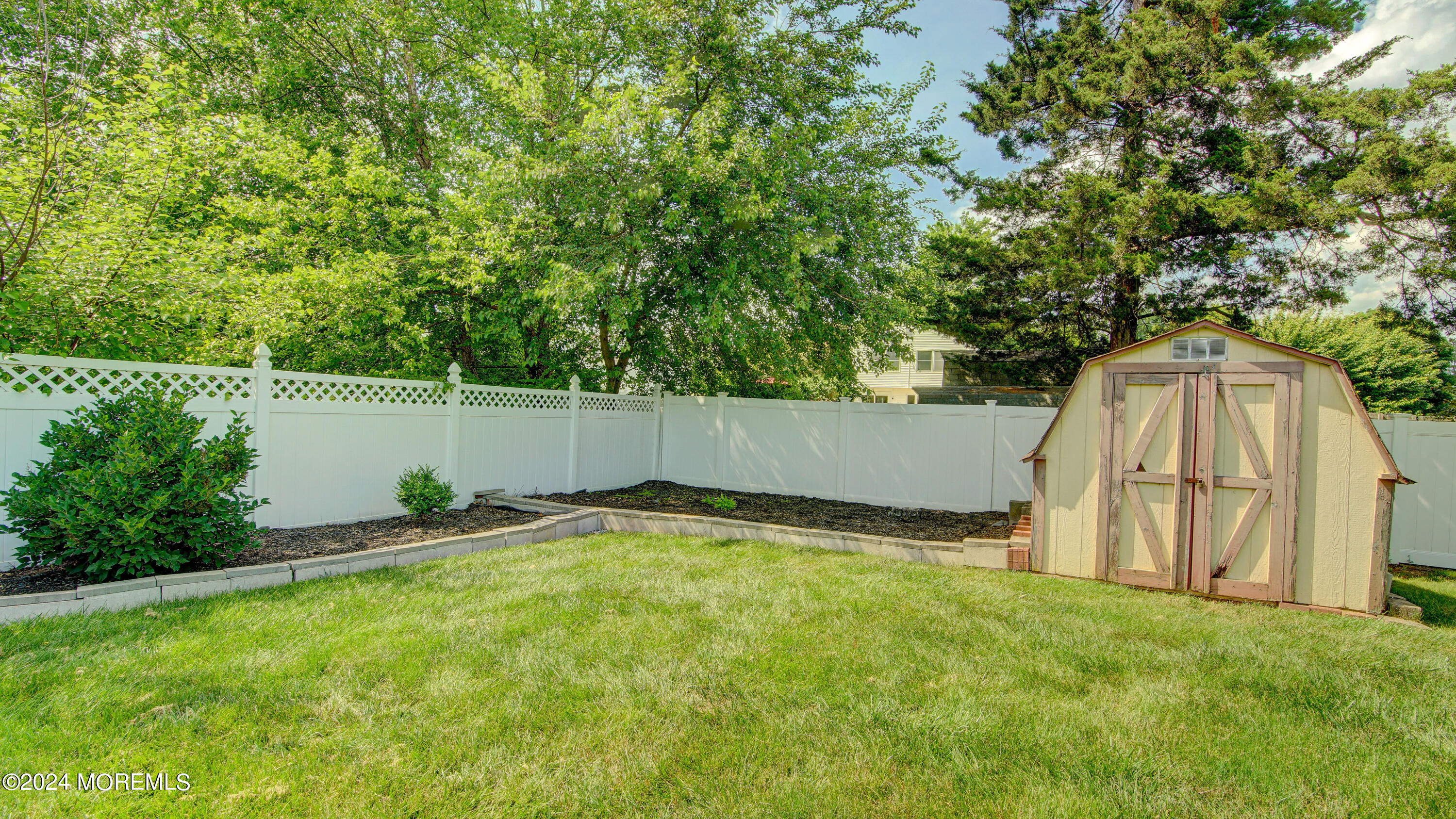 550 Elton Adelphia Road