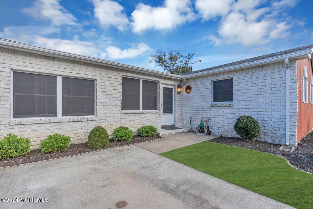 127 Baywood Drive