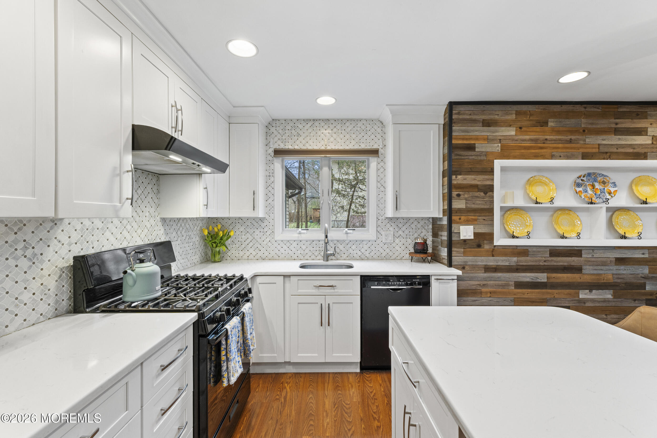 164 W 3rd Street