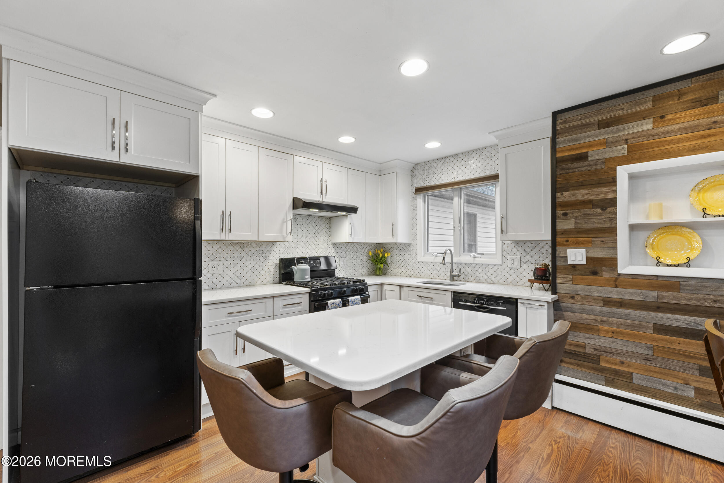 164 W 3rd Street