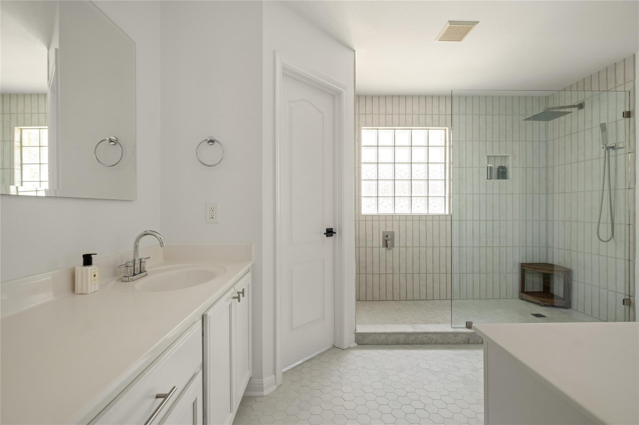 1538 Homewood CIR