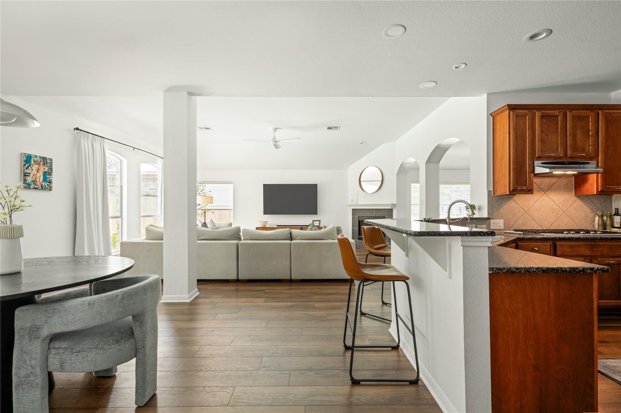 1538 Homewood CIR