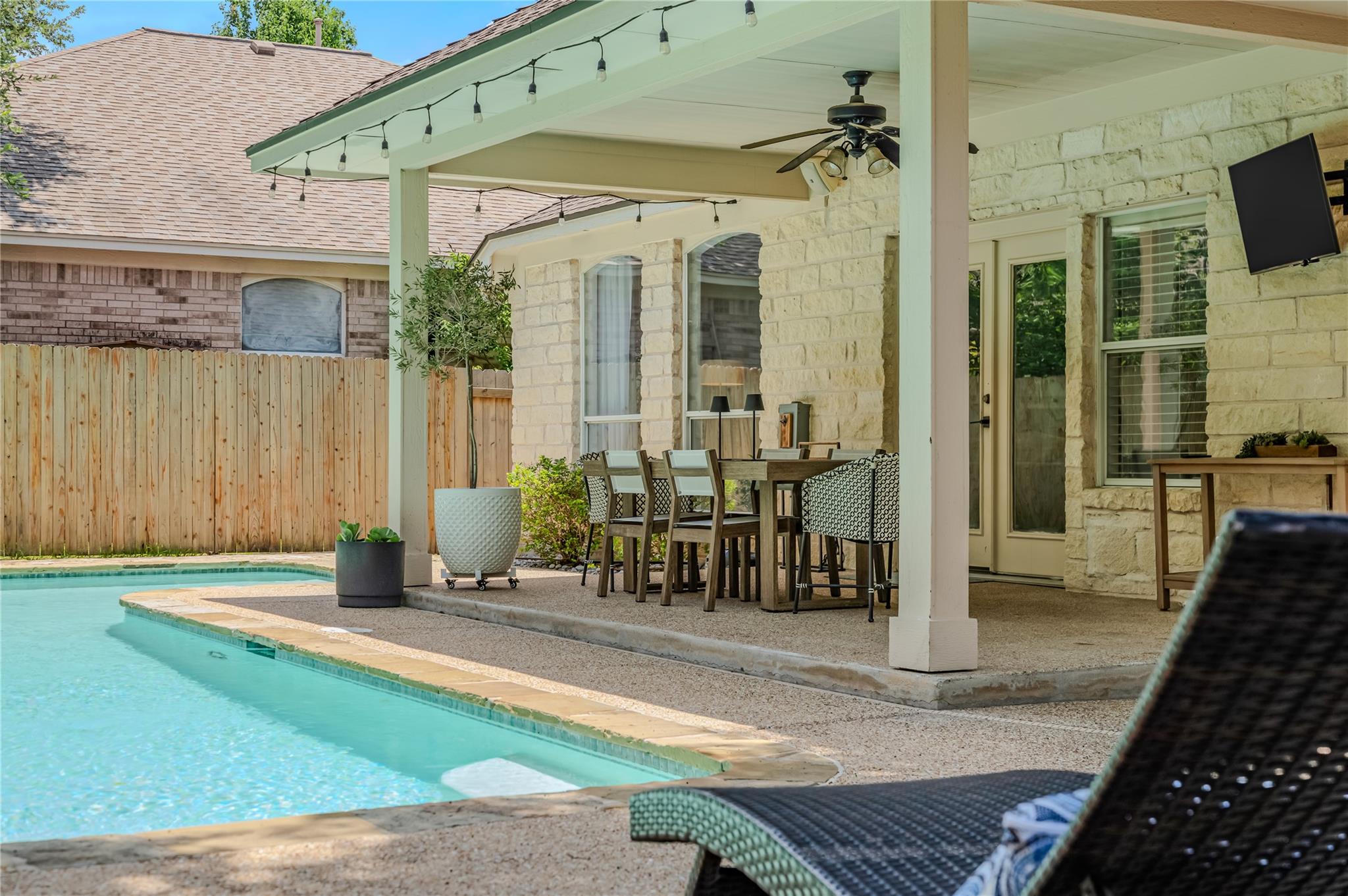 1538 Homewood CIR