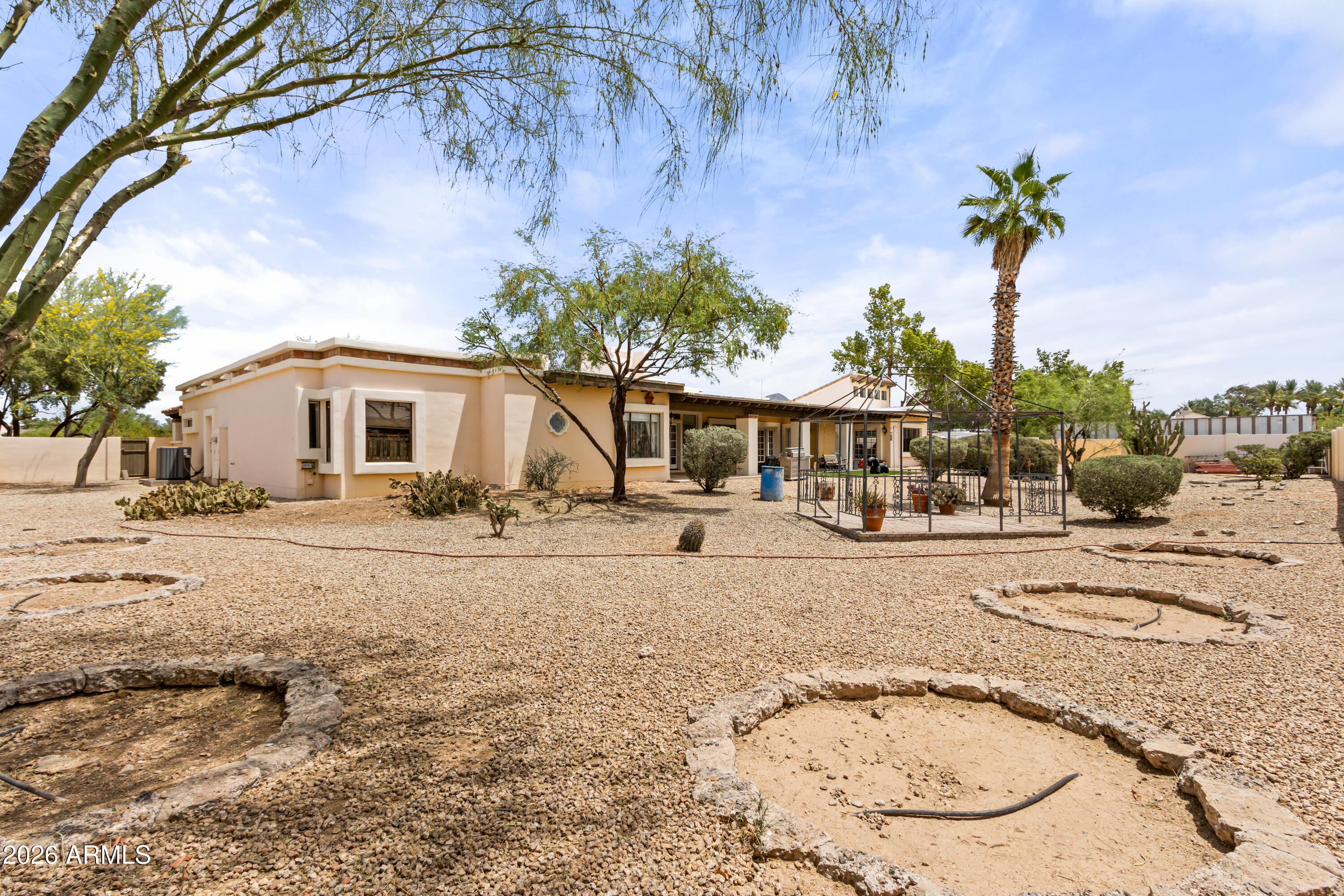 10141 E CHOLLA Street