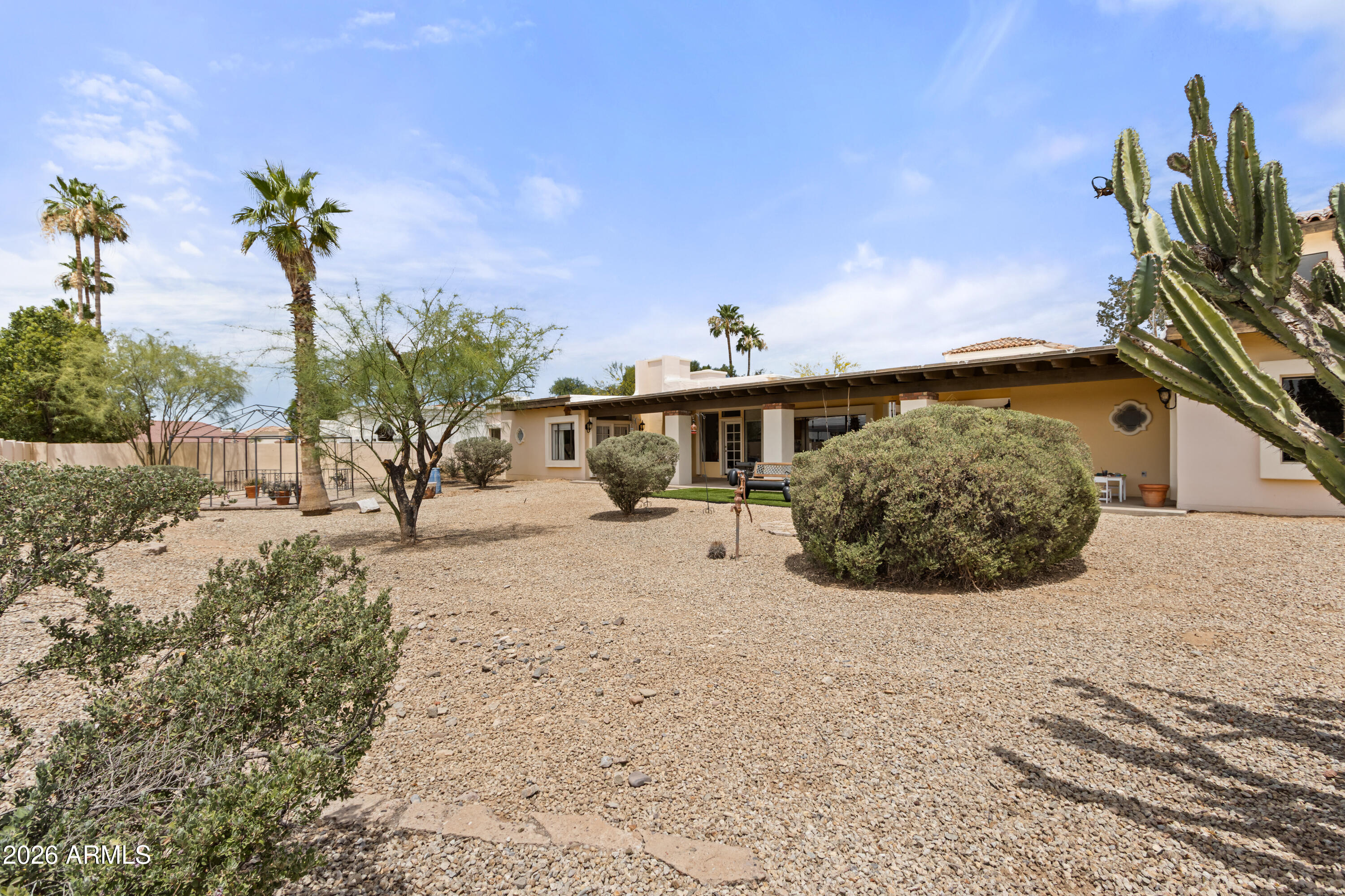 10141 E CHOLLA Street