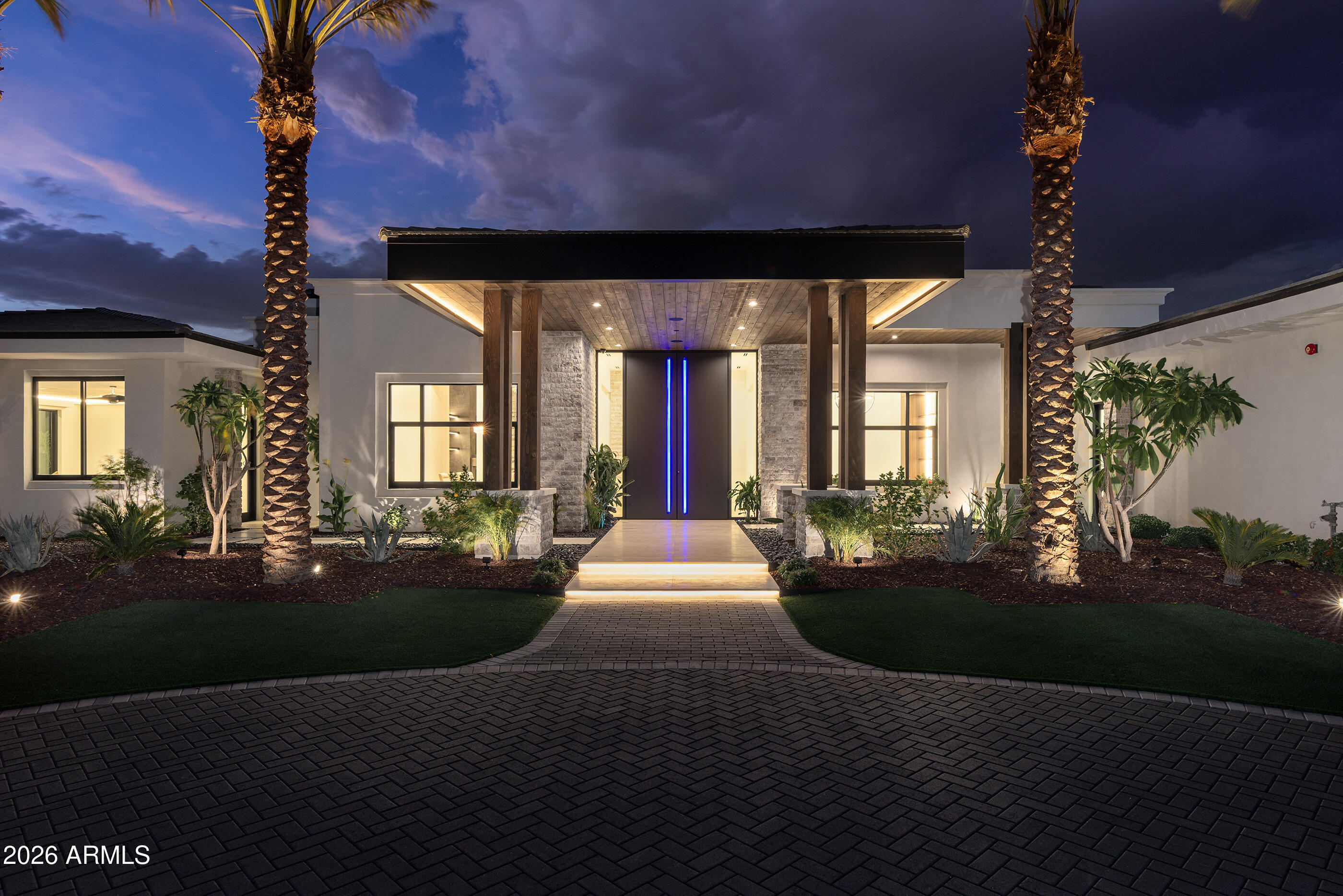 10170 E CHOLLA Street