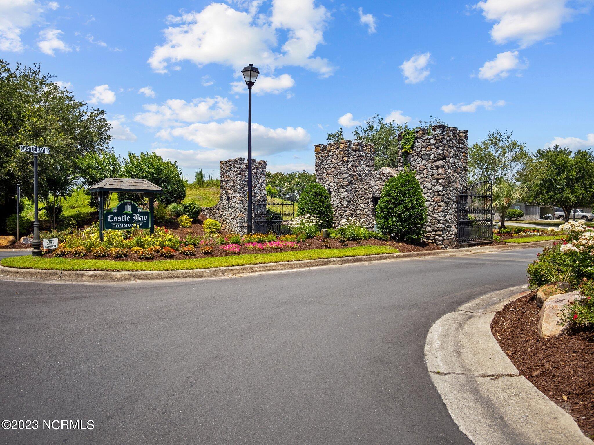114 114 Windsor Court