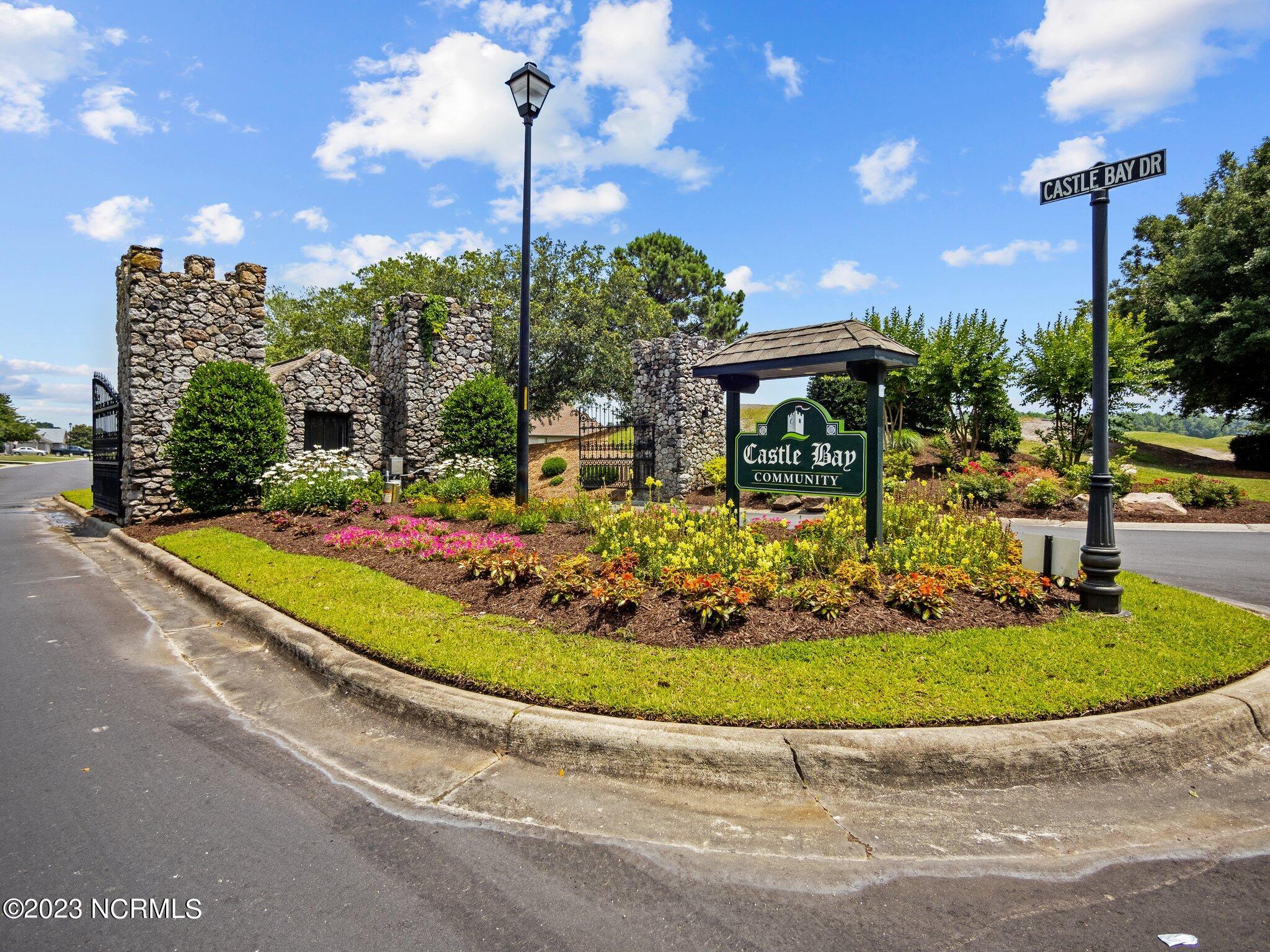 114 114 Windsor Court
