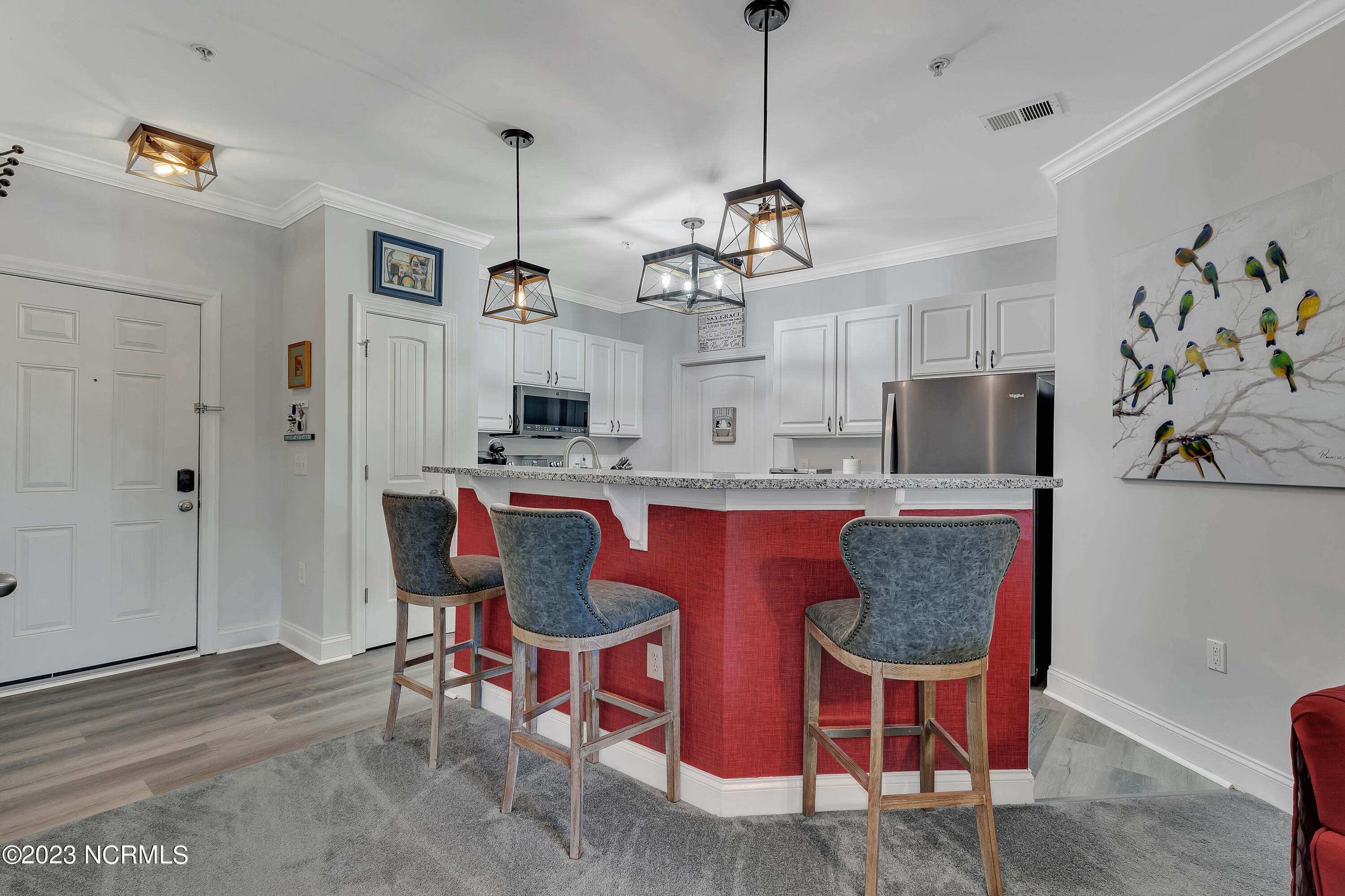 200 Gateway Condos Drive, 241