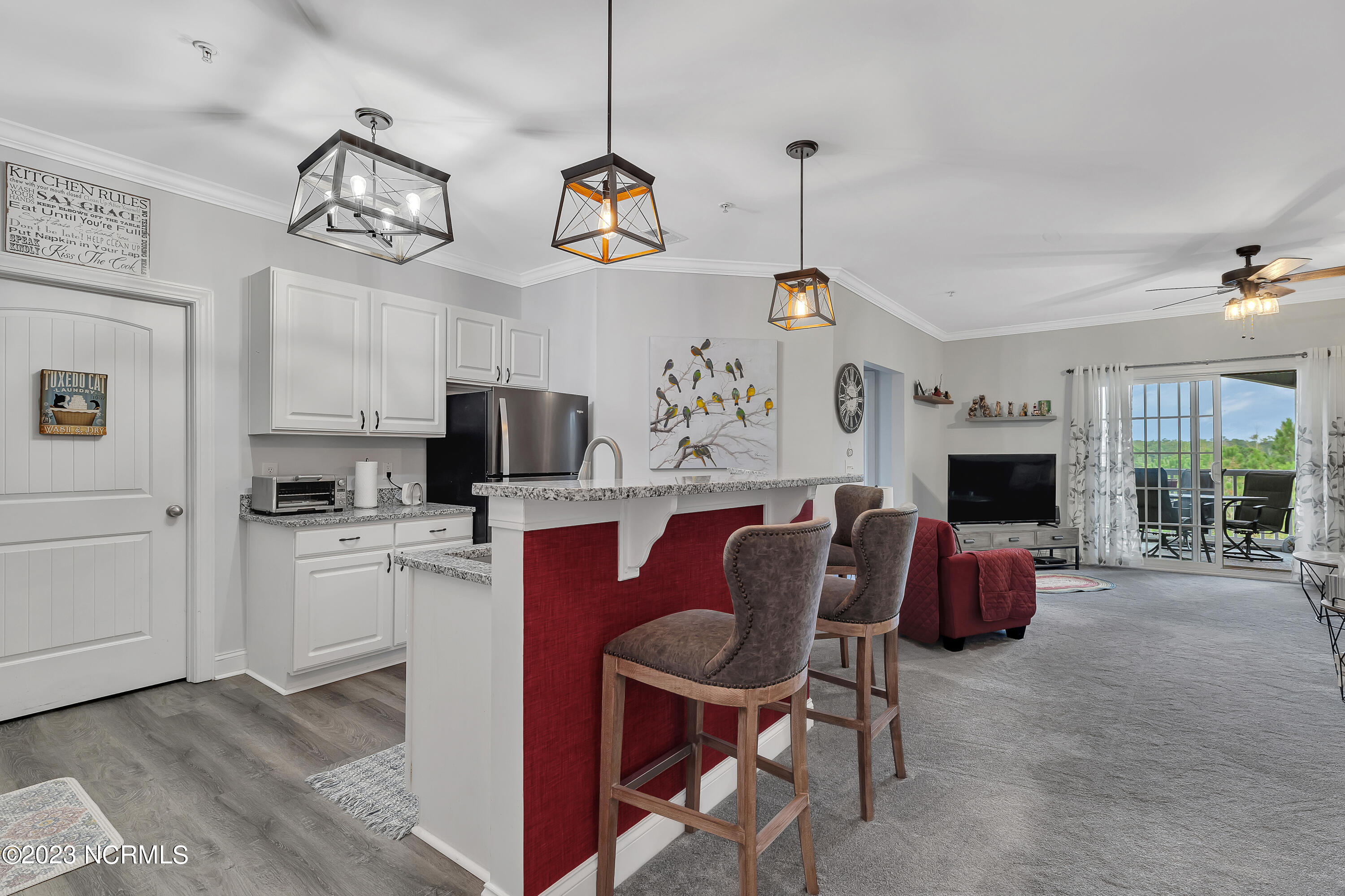 200 Gateway Condos Drive, 241
