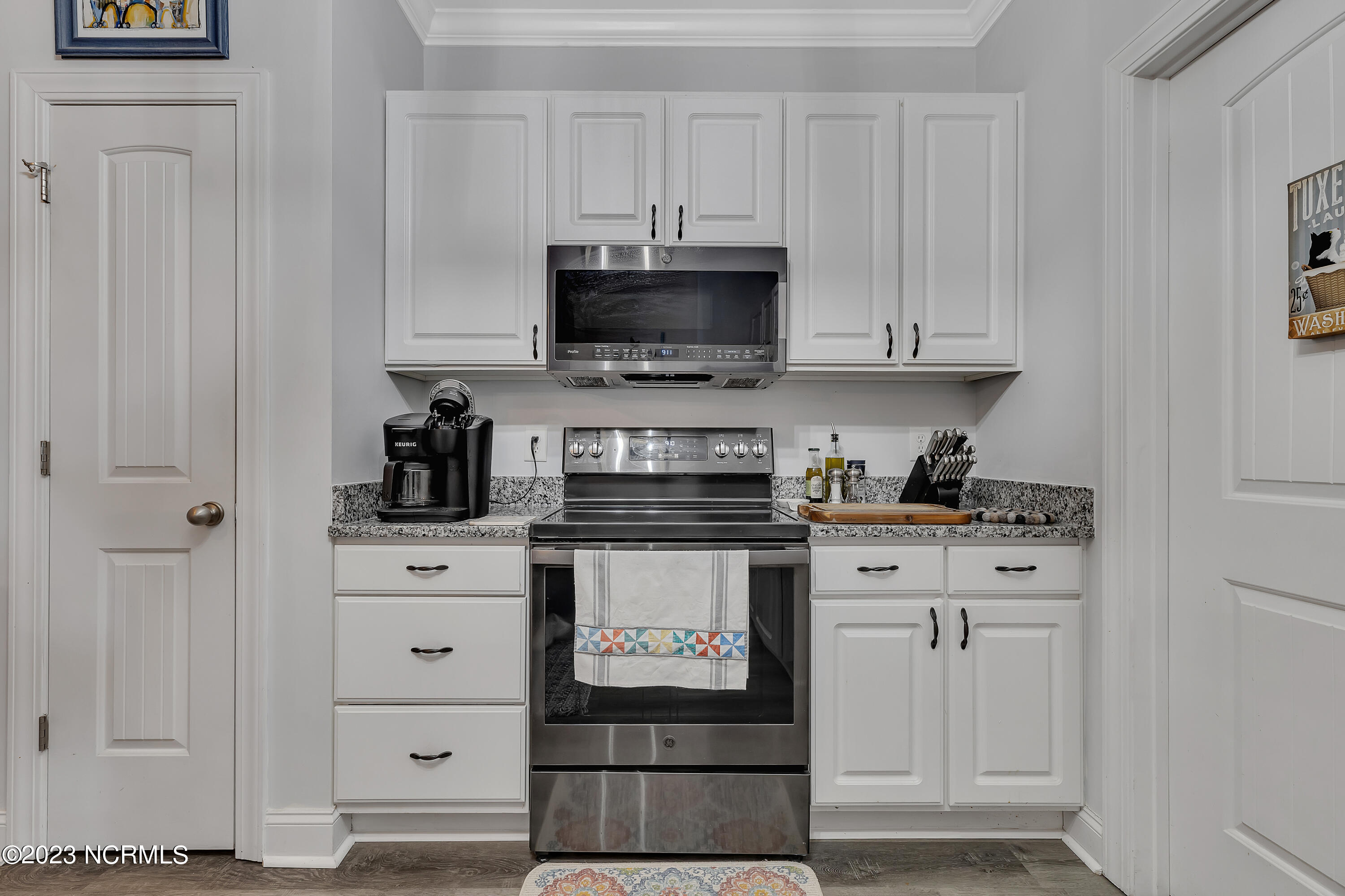 200 Gateway Condos Drive, 241