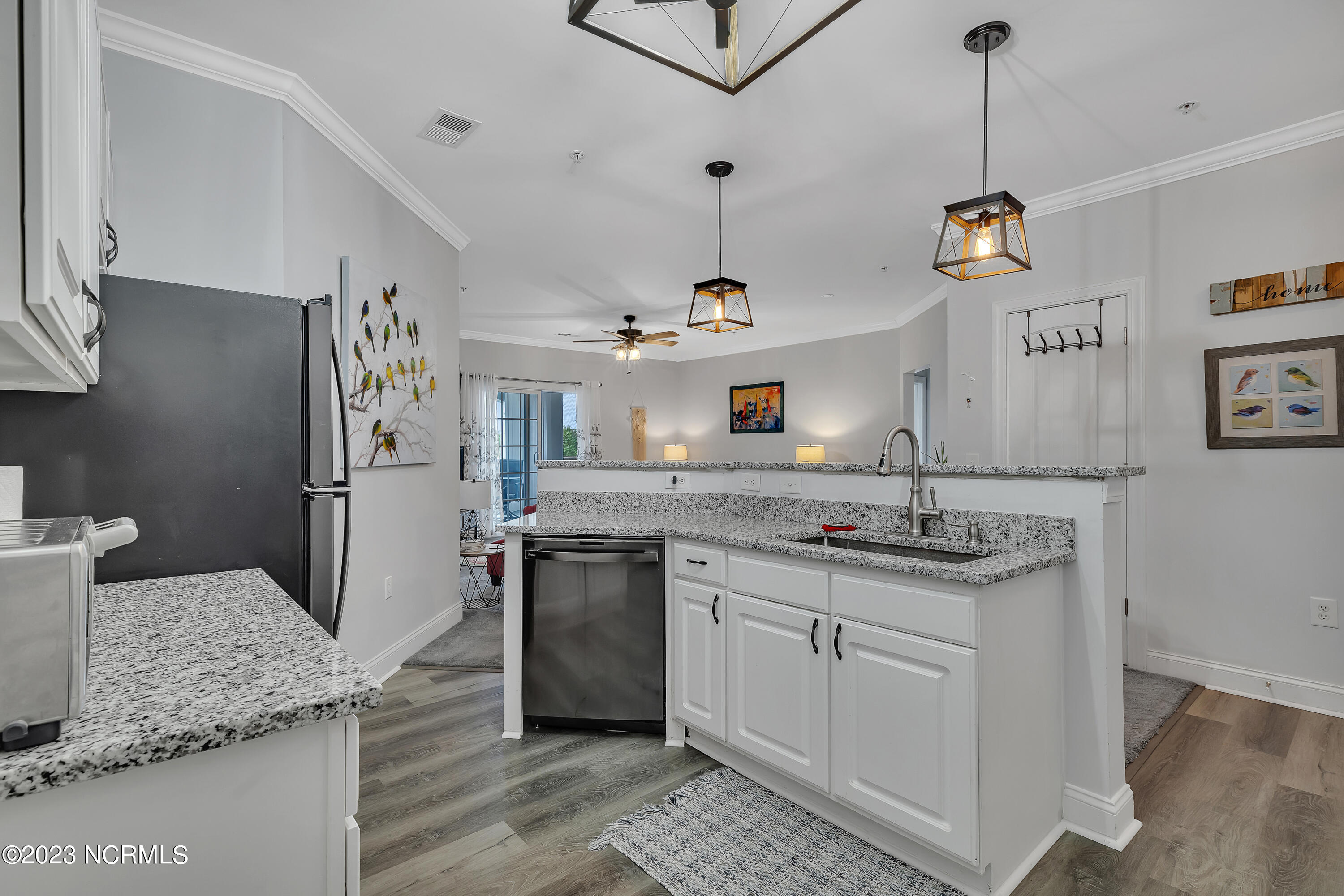 200 Gateway Condos Drive, 241