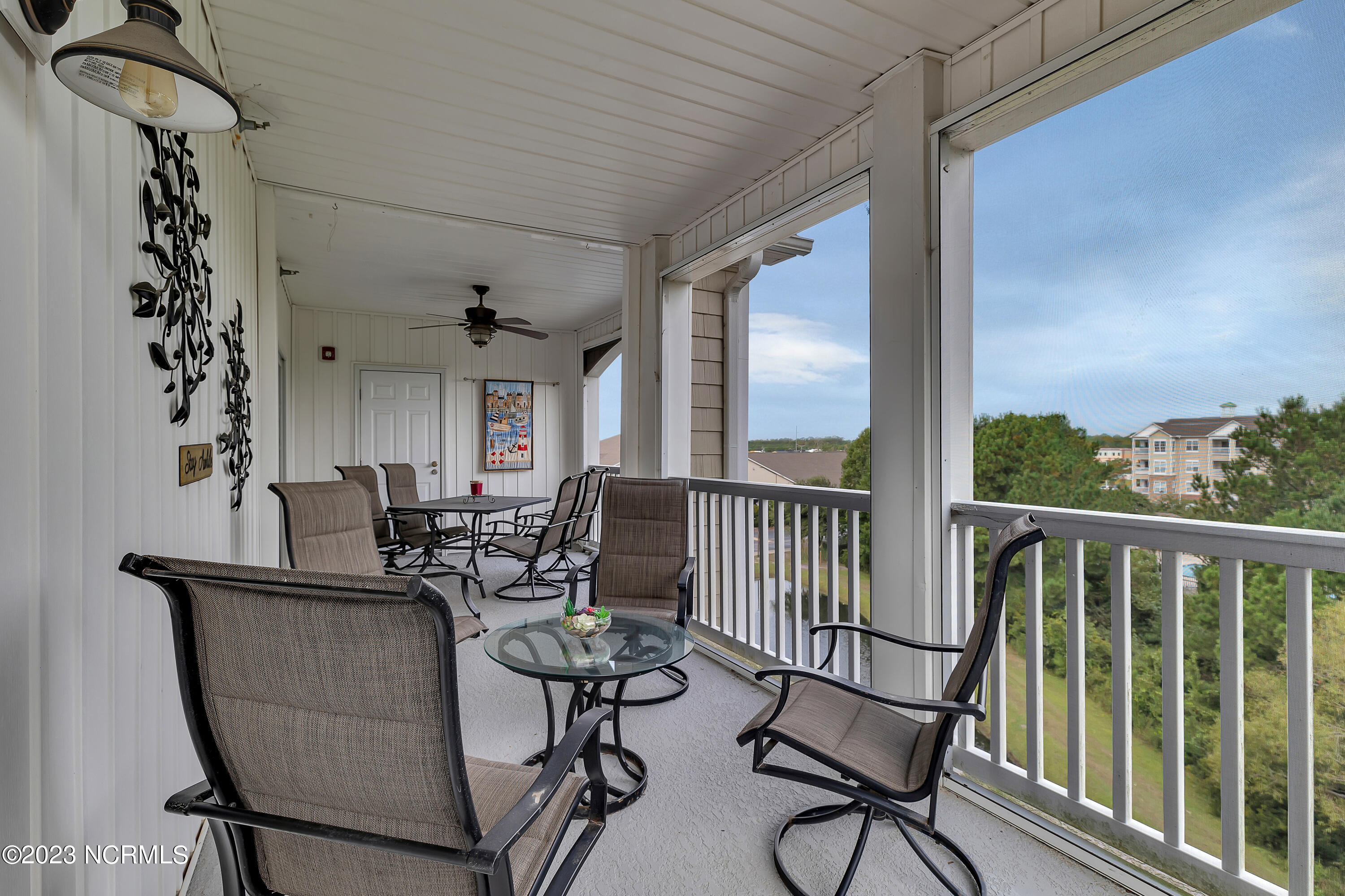 200 Gateway Condos Drive, 241