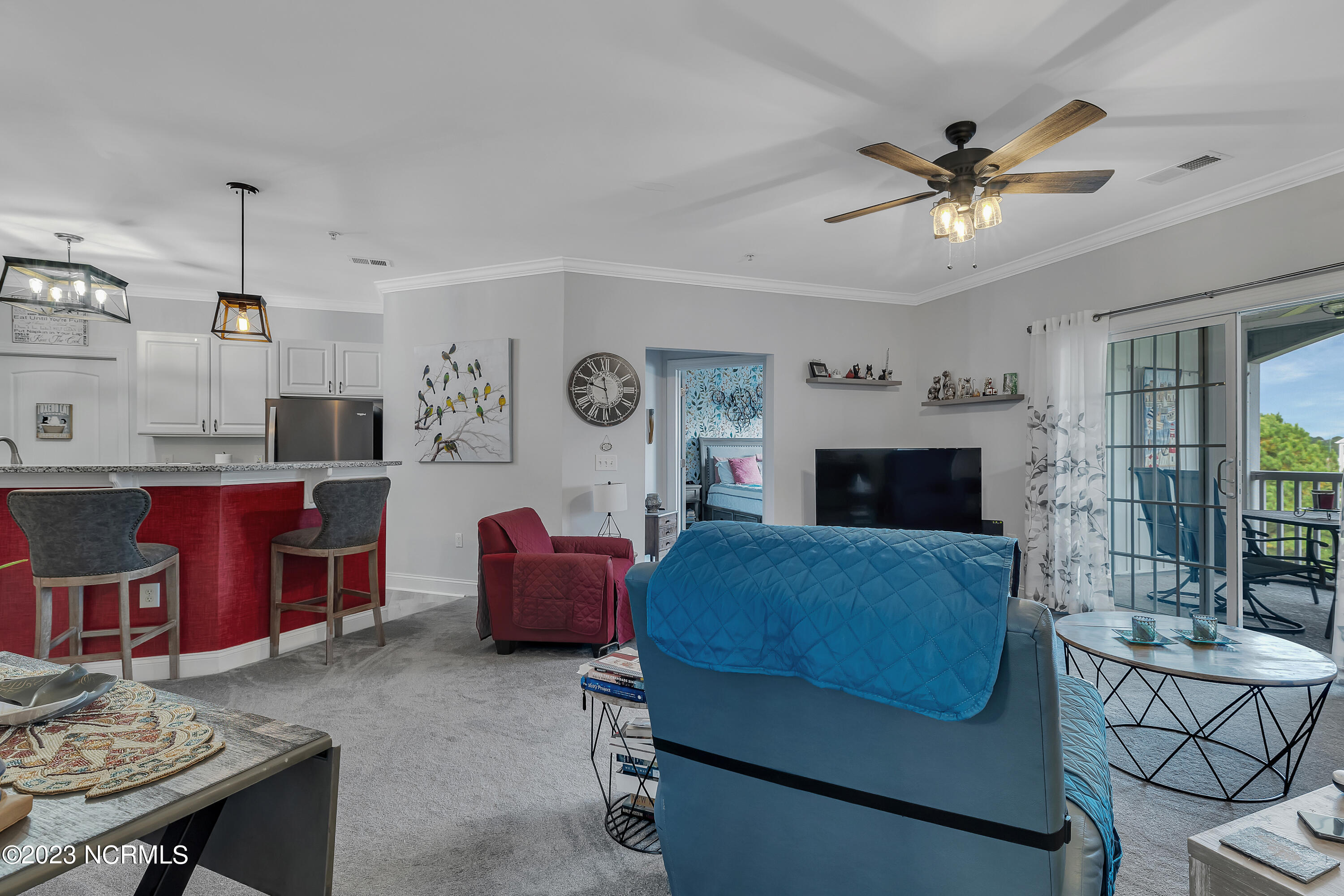 200 Gateway Condos Drive, 241