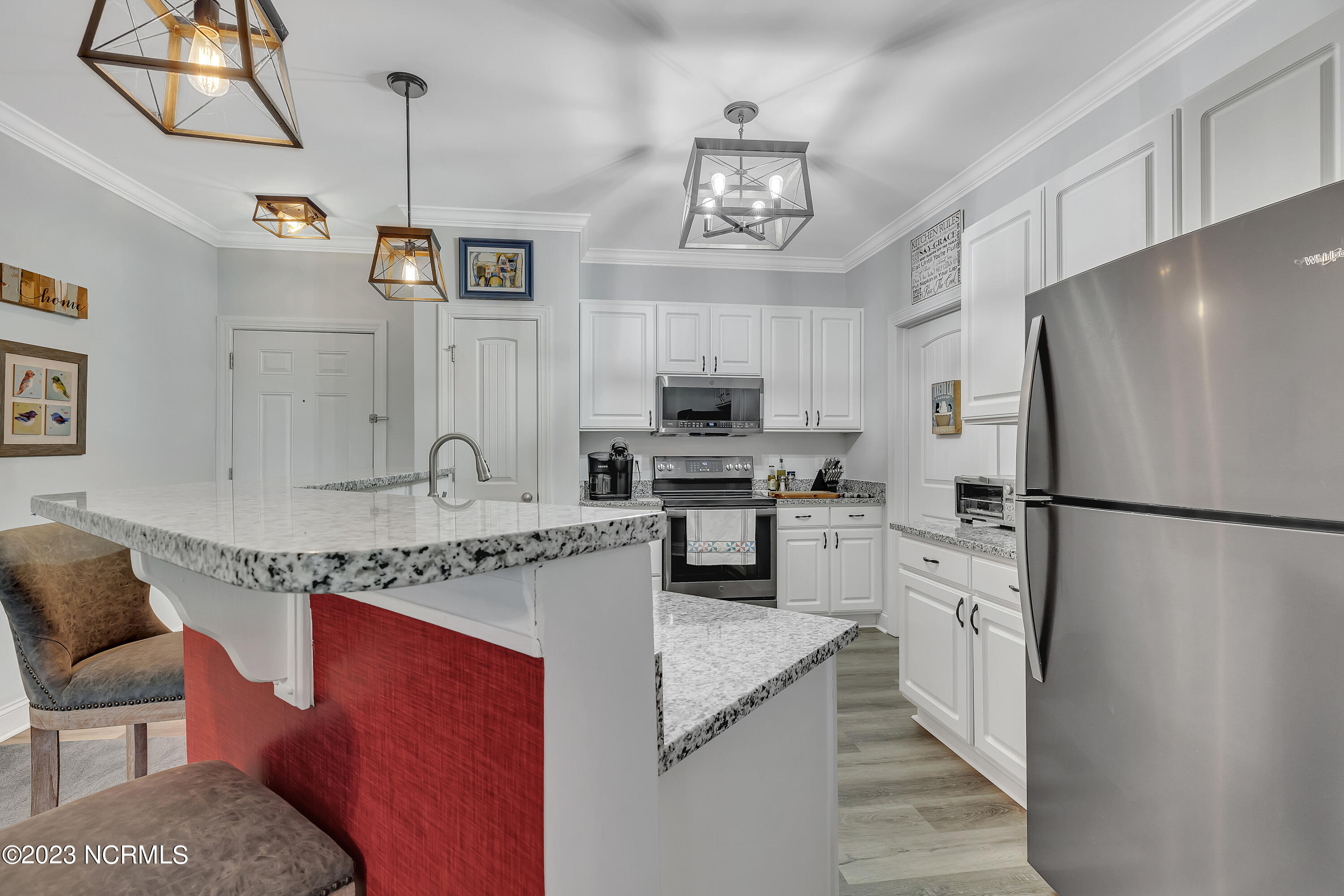 200 Gateway Condos Drive, 241