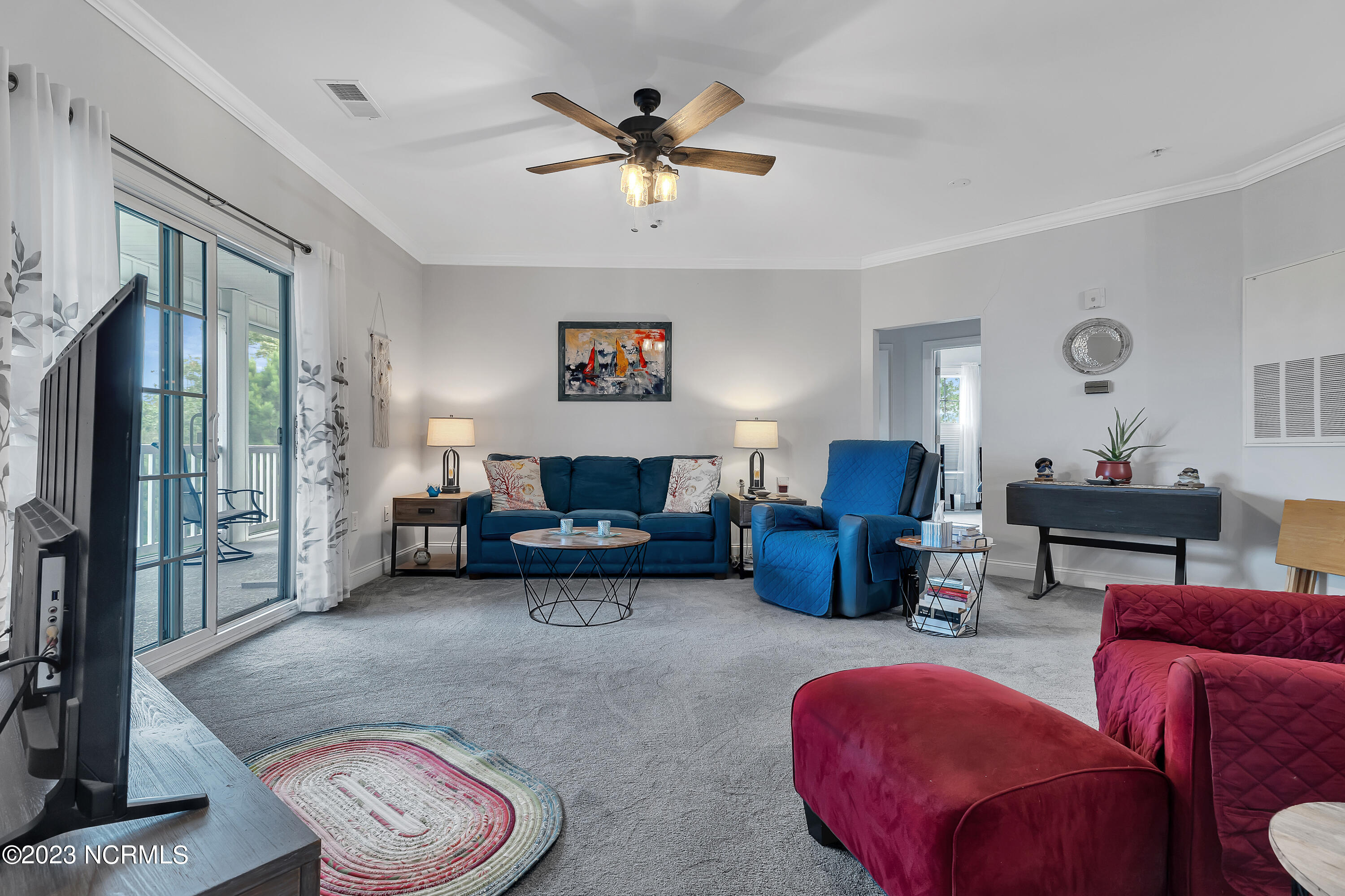 200 Gateway Condos Drive, 241