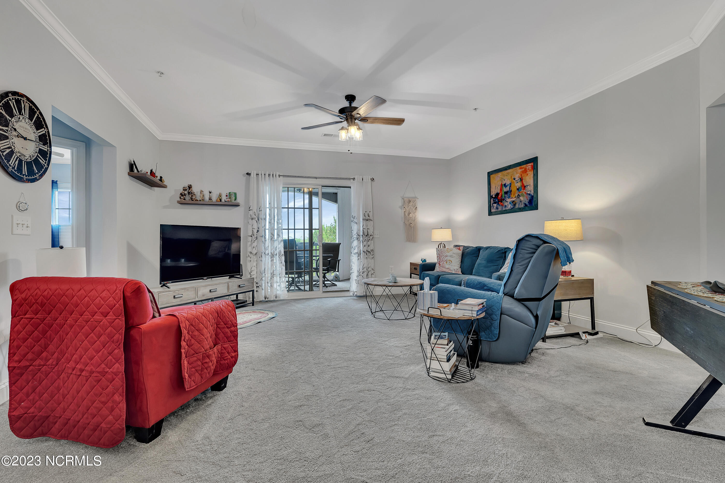 200 Gateway Condos Drive, 241