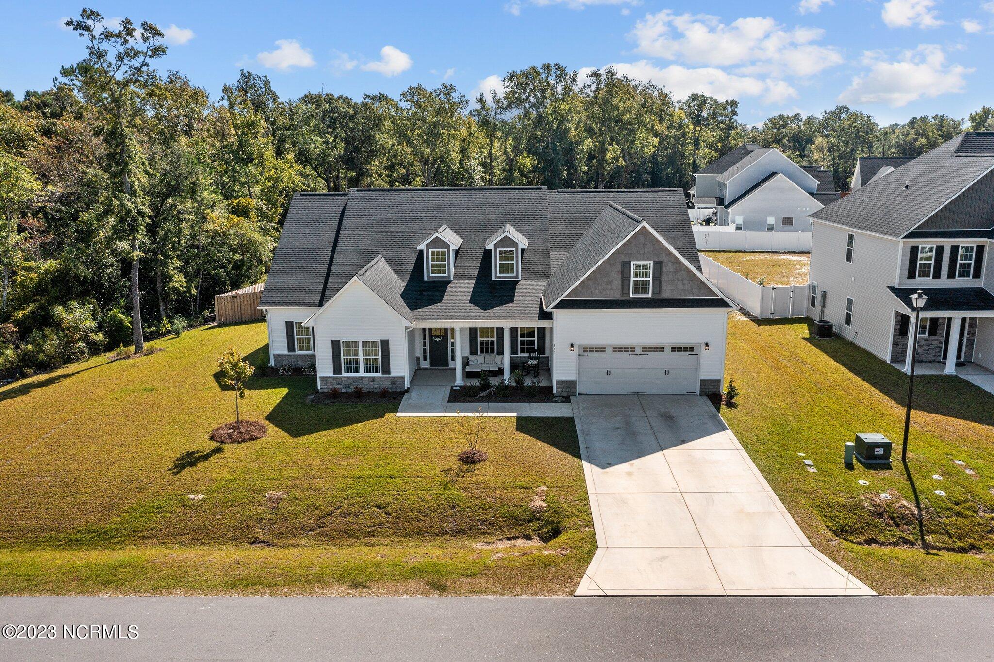 563 White Shoal Way
