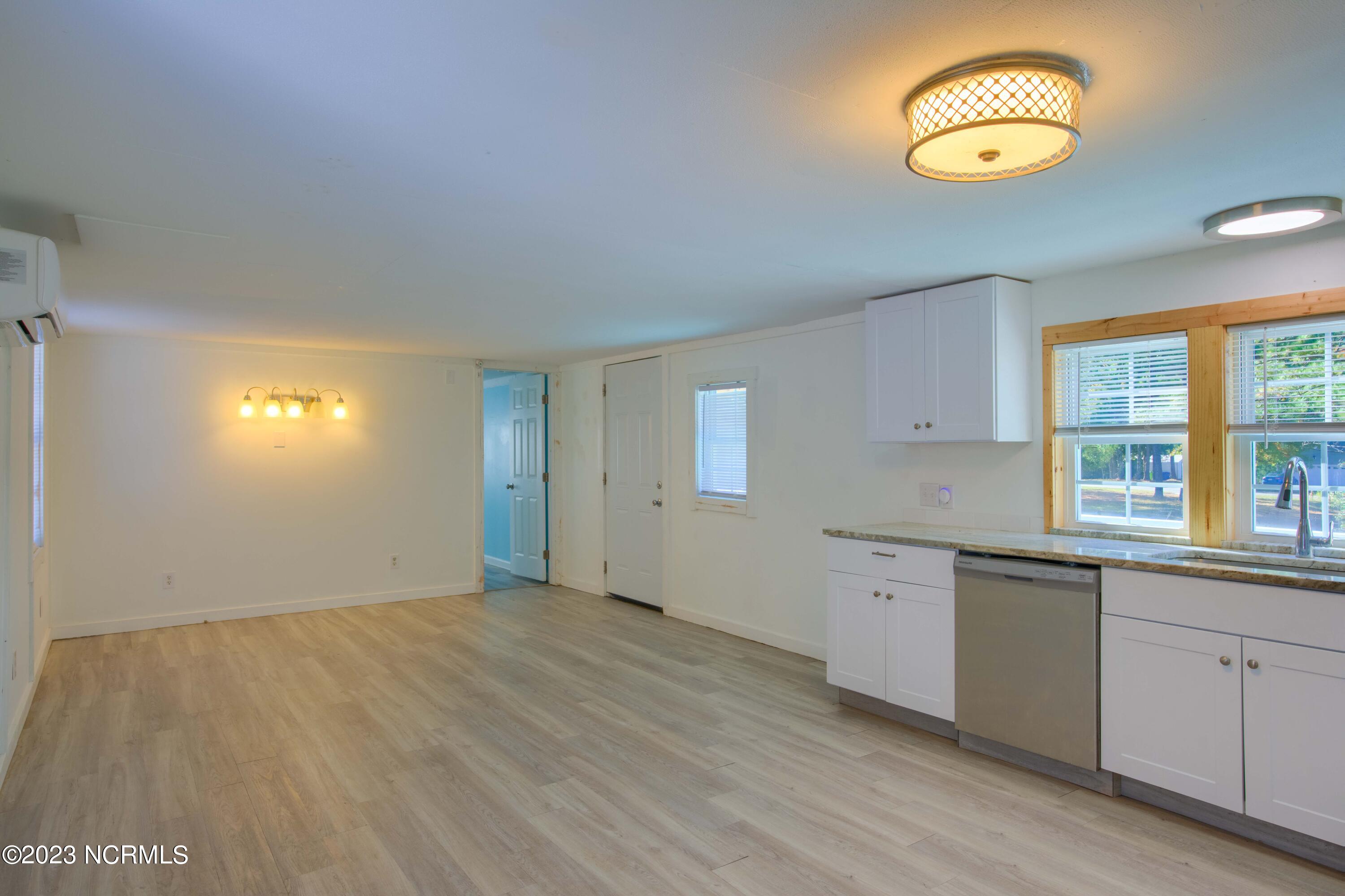313 Old Folkstone Road