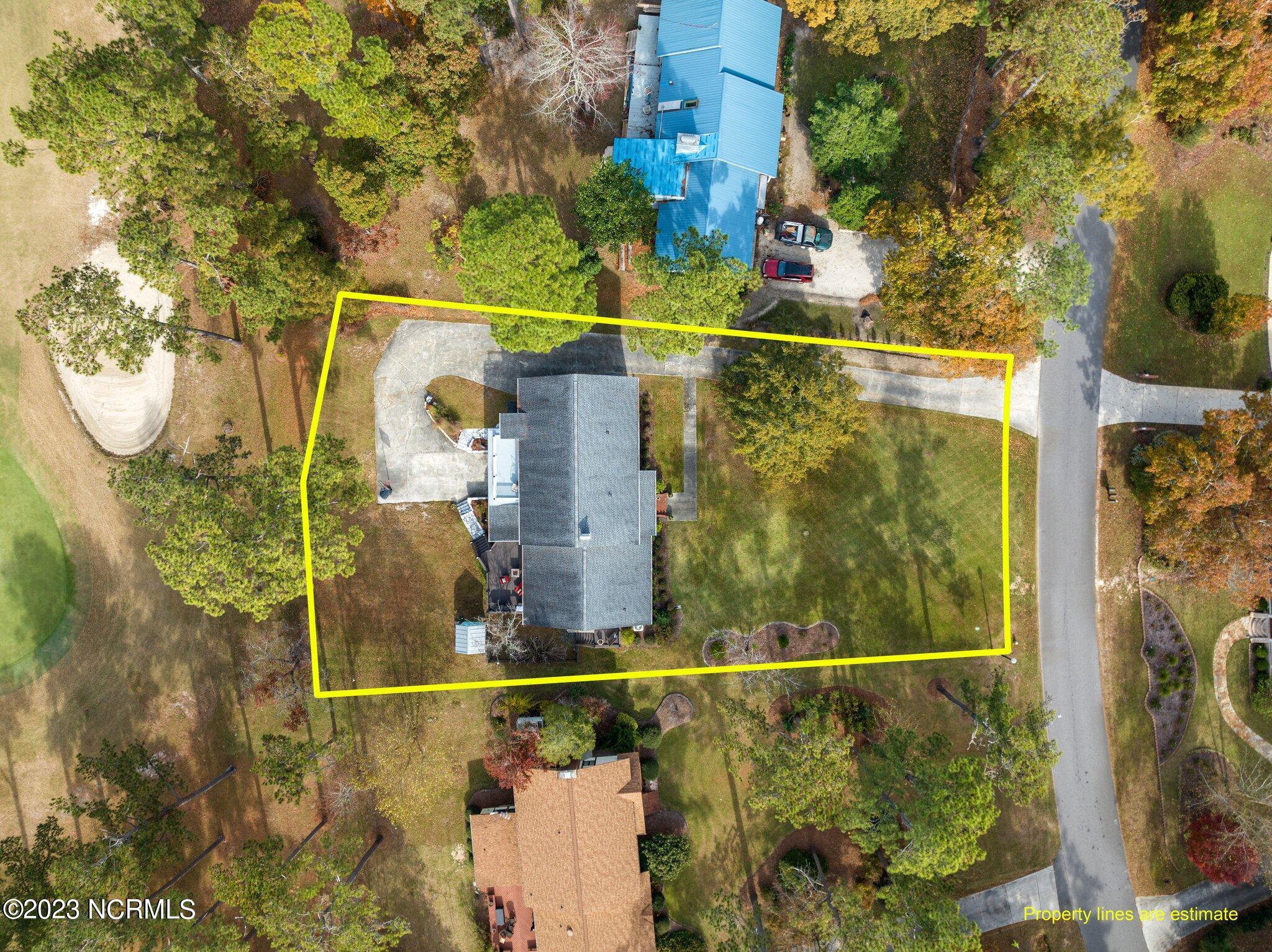 635 Ravenswood Road