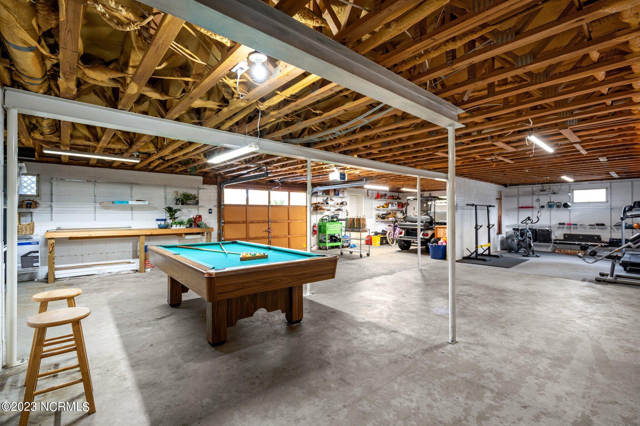 635 Ravenswood Road