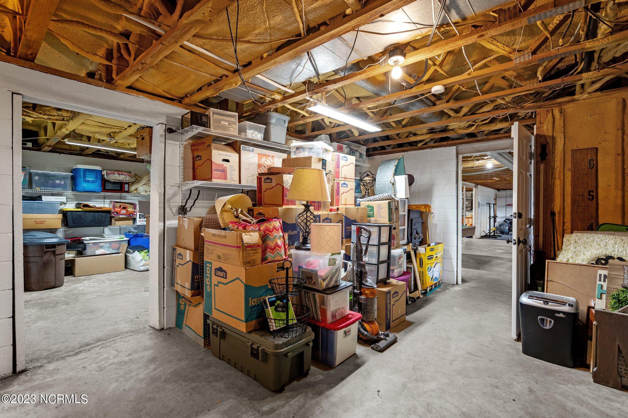 635 Ravenswood Road