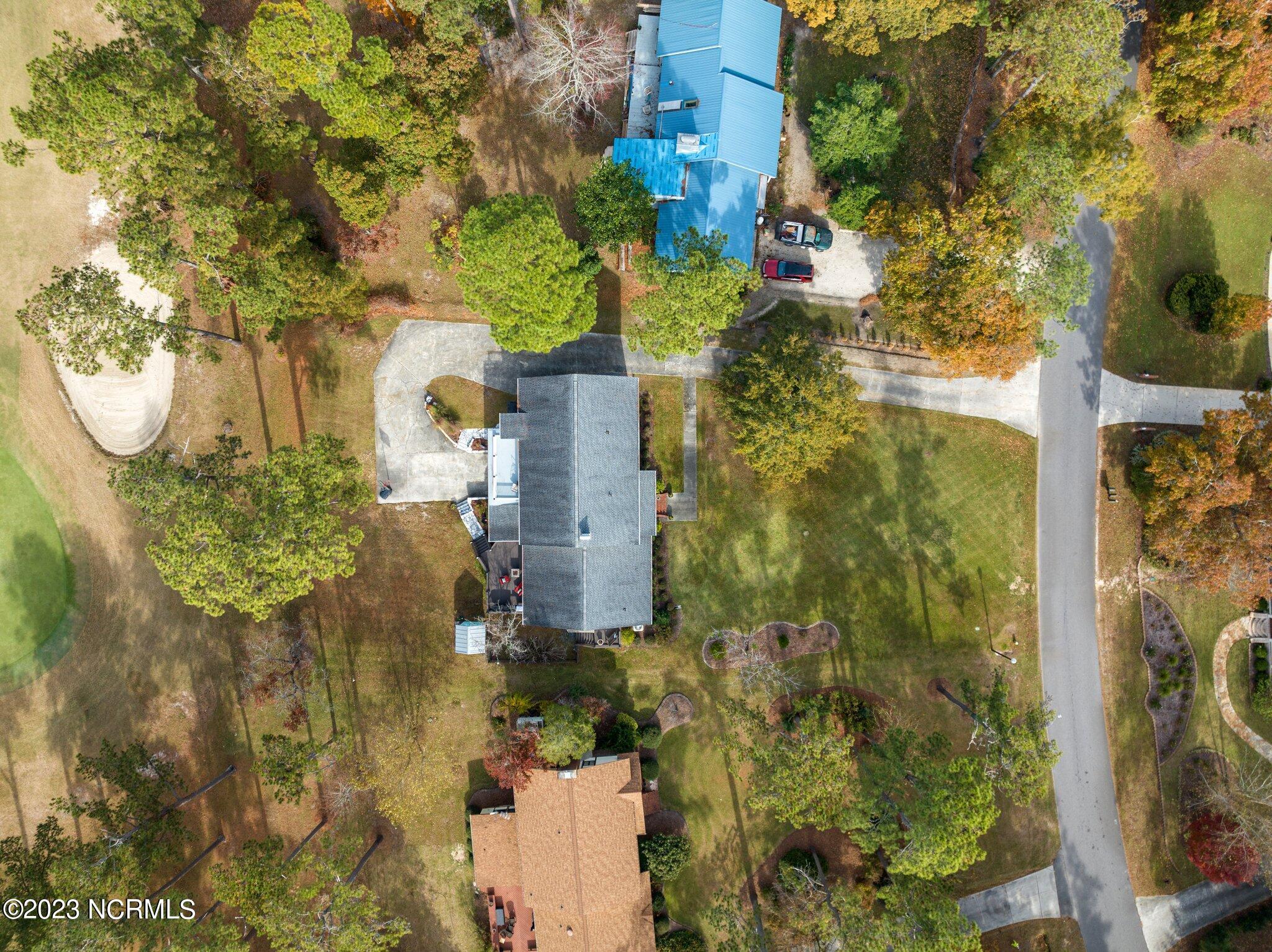635 Ravenswood Road