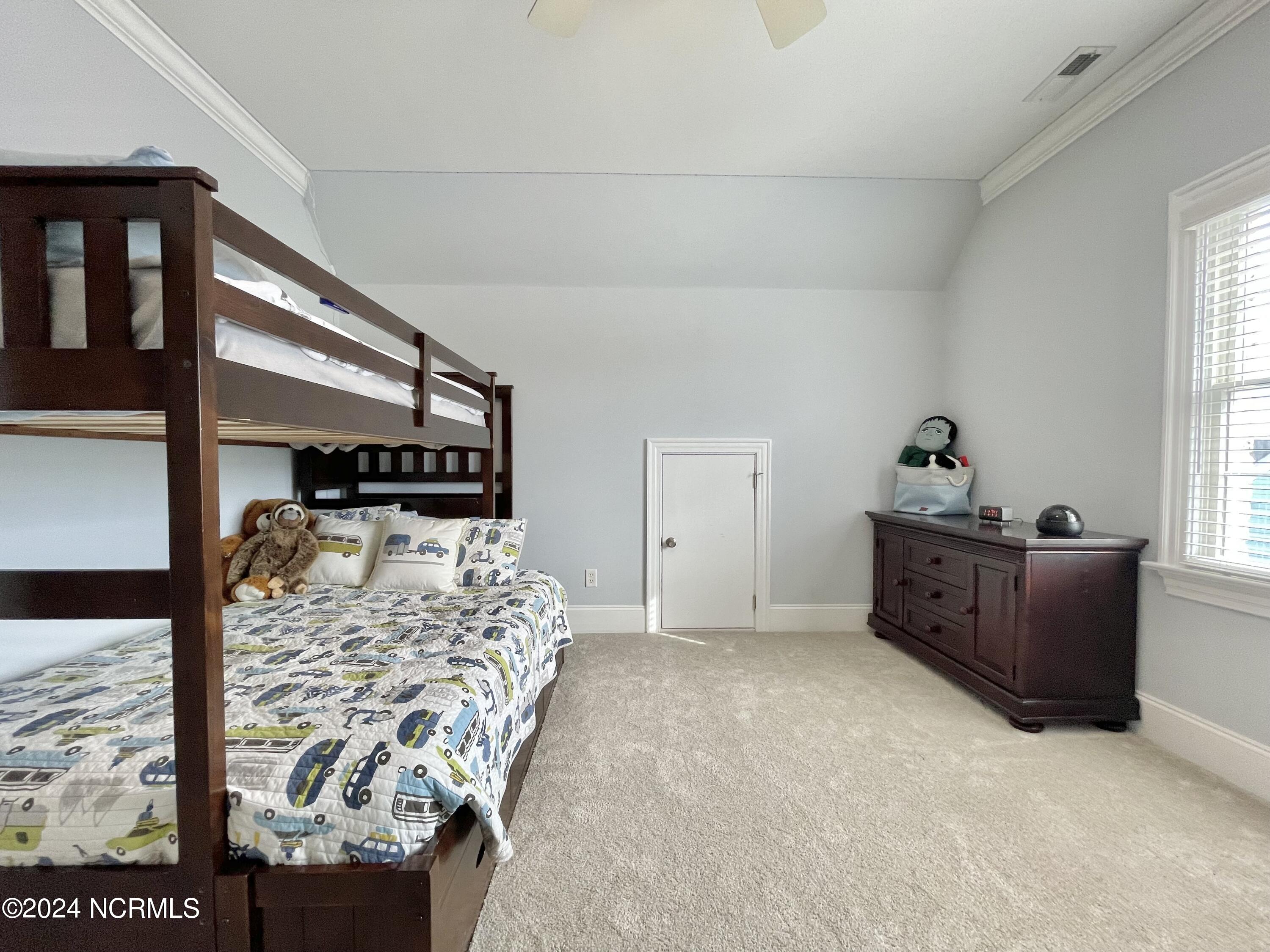 102 N Stargazer Court