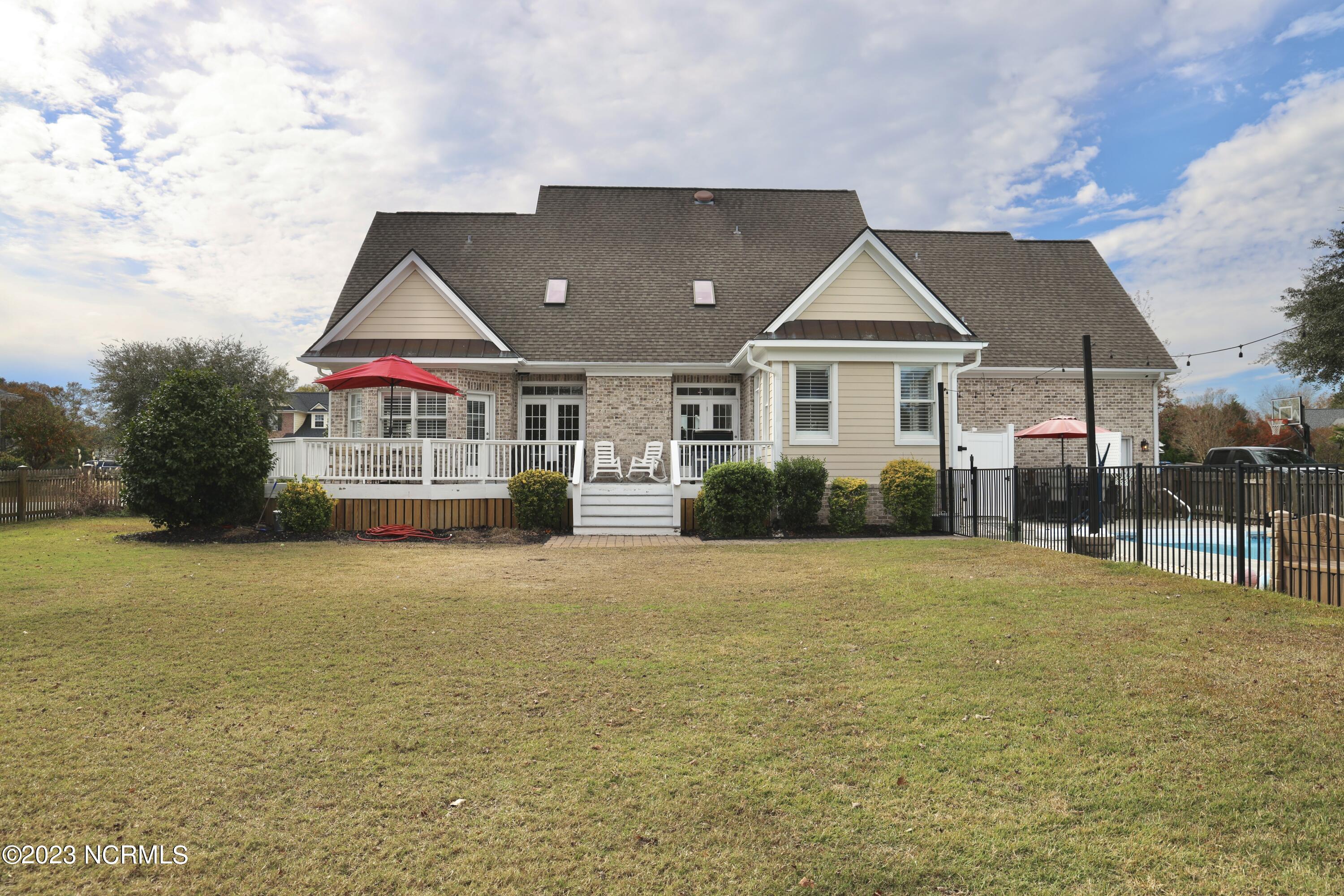 102 N Stargazer Court