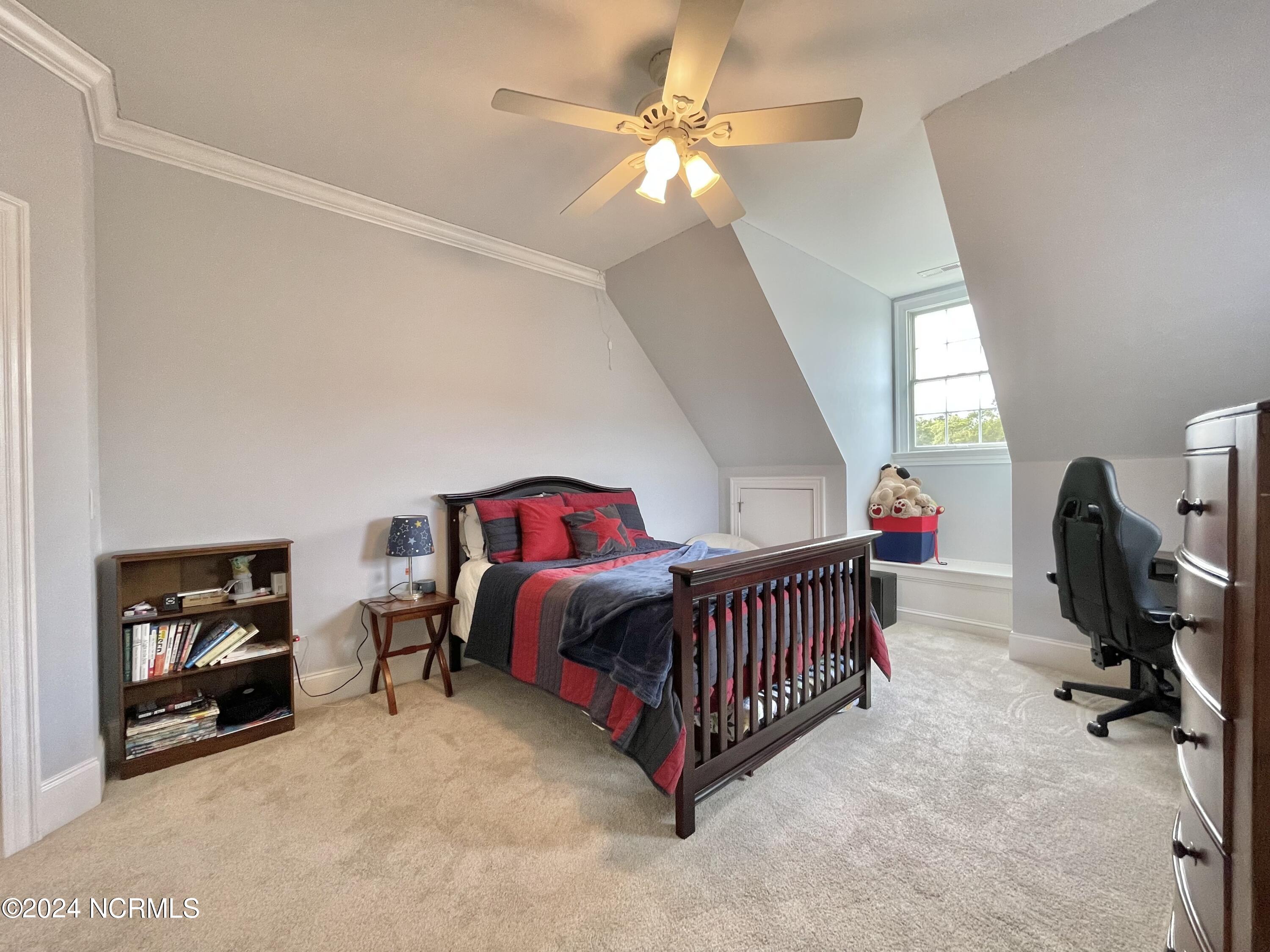 102 N Stargazer Court