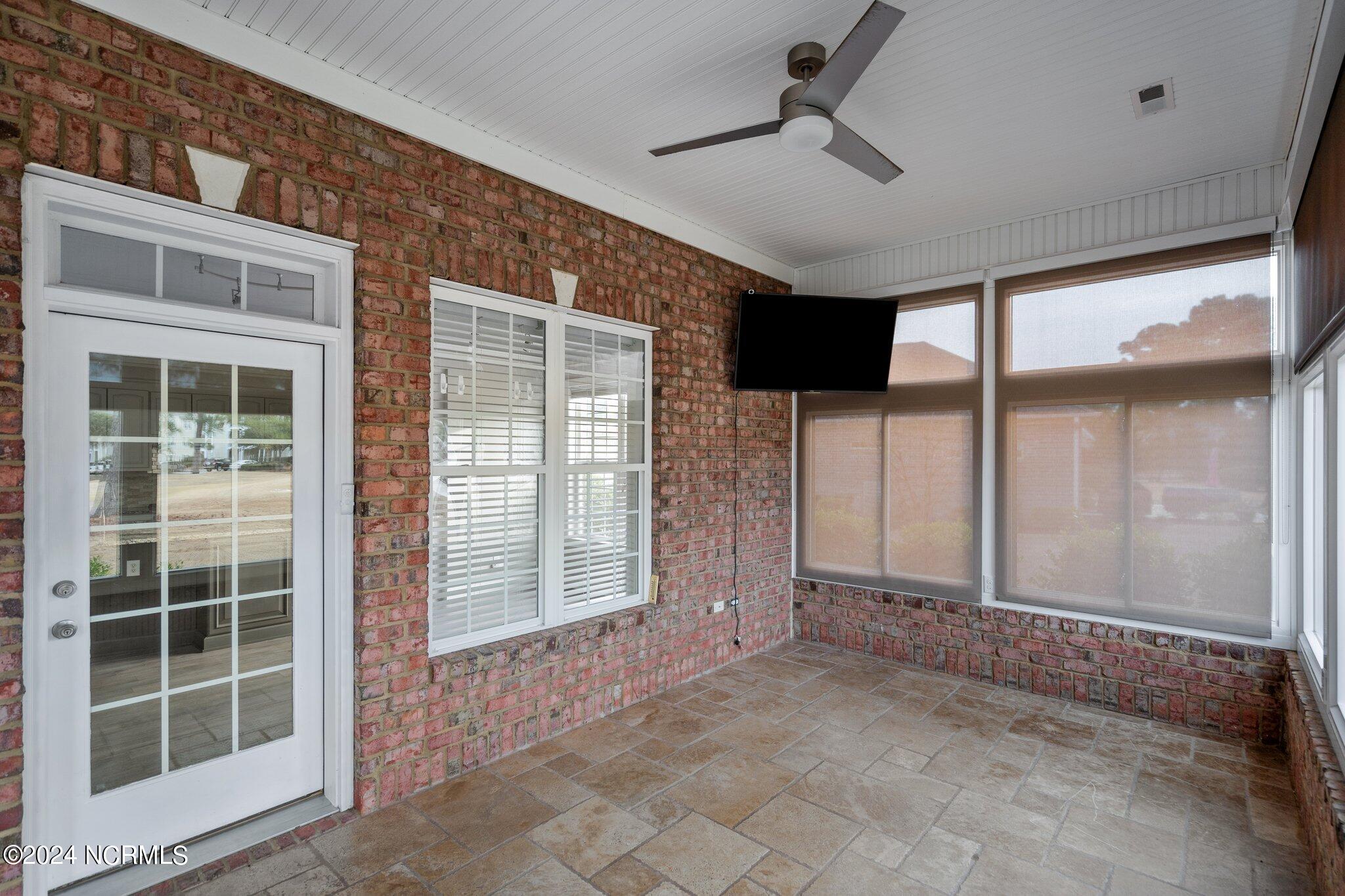 1106 Hampton Pines Court