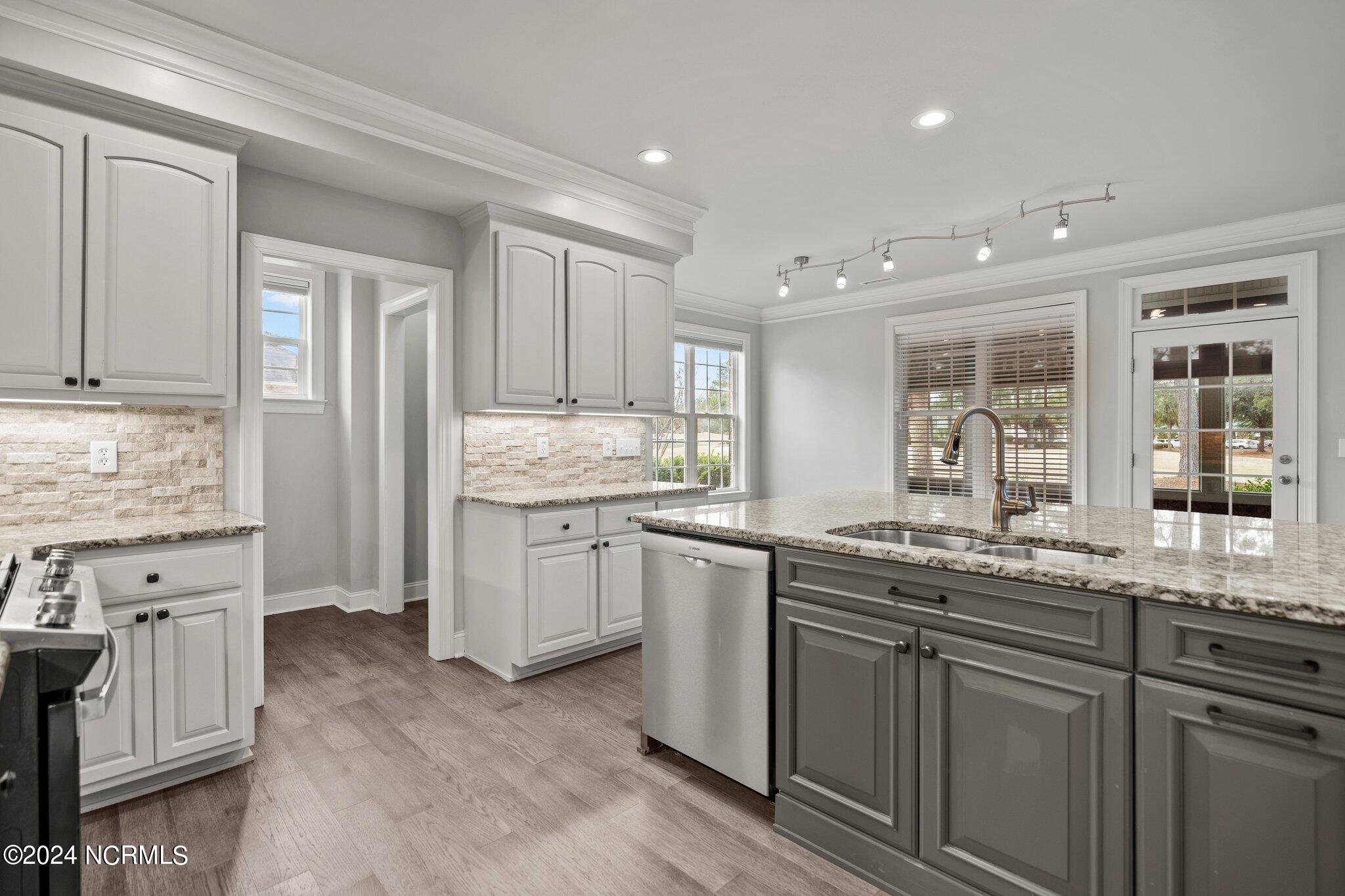 1106 Hampton Pines Court