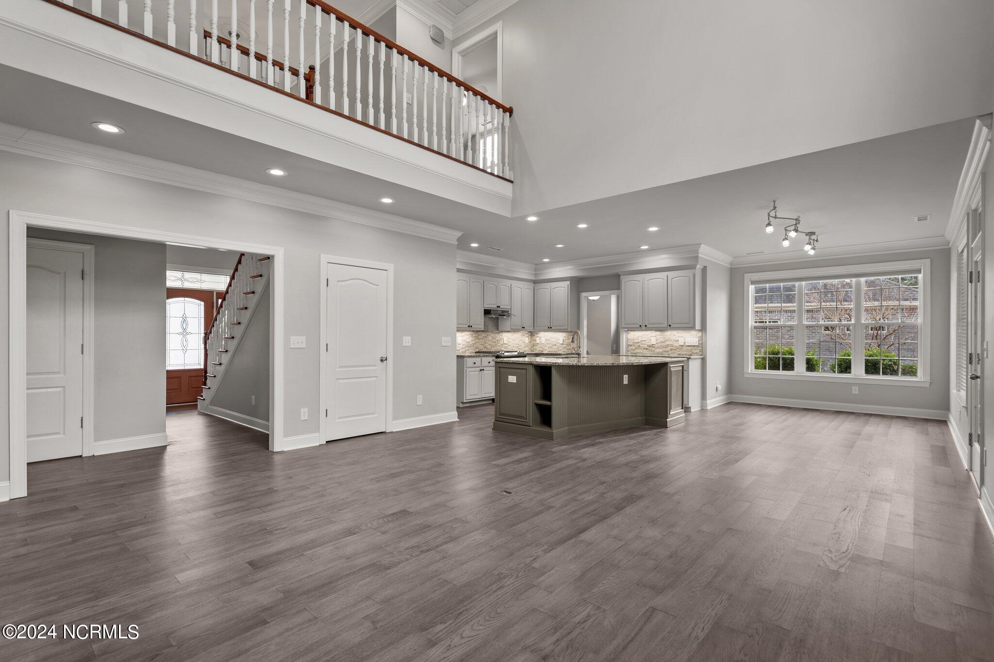 1106 Hampton Pines Court
