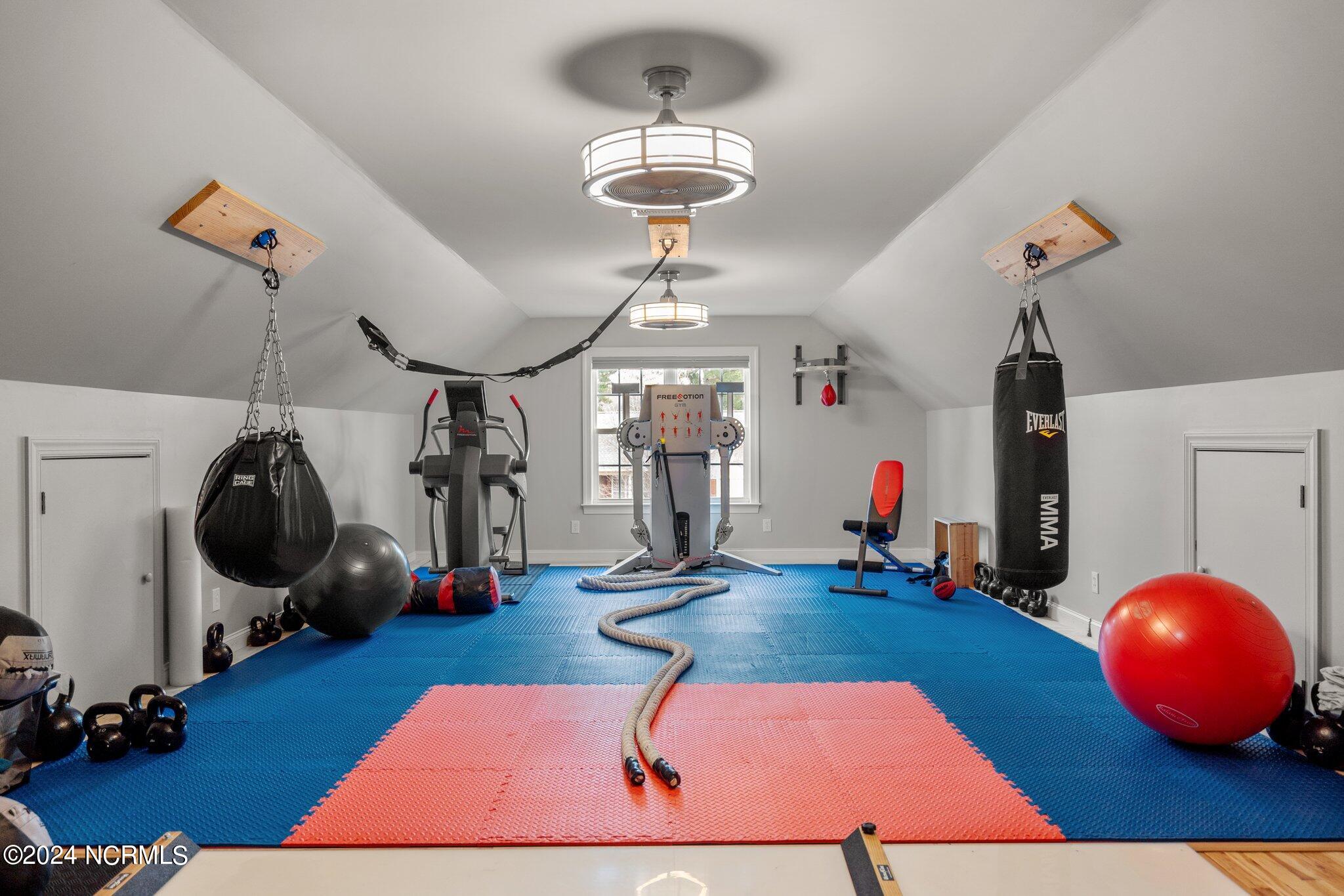 1106 Hampton Pines Court