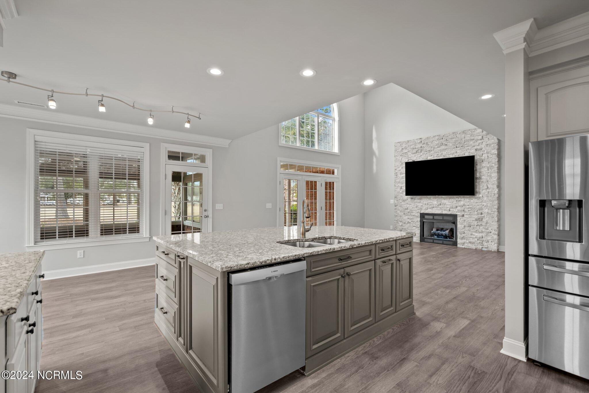 1106 Hampton Pines Court