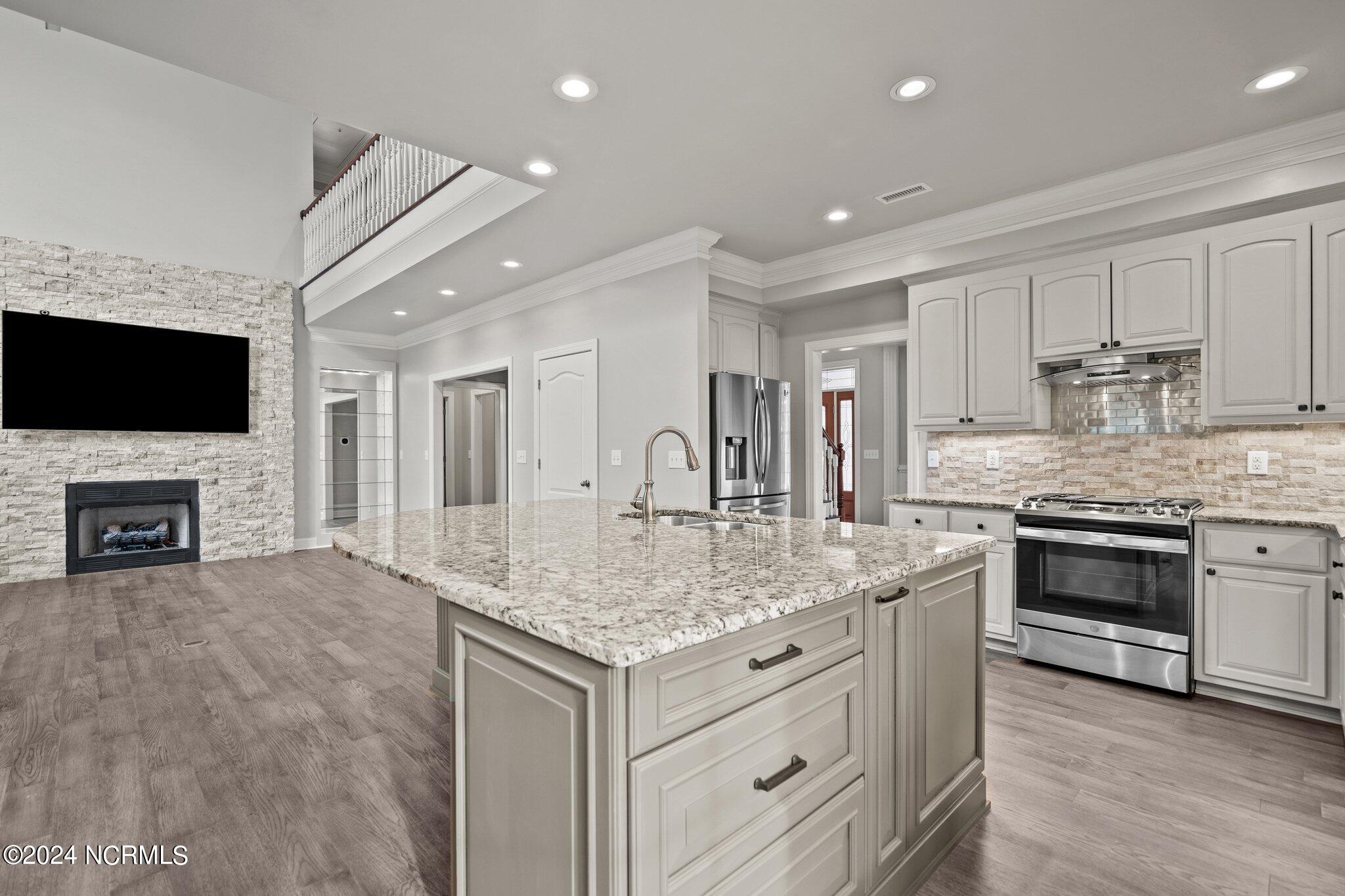 1106 Hampton Pines Court